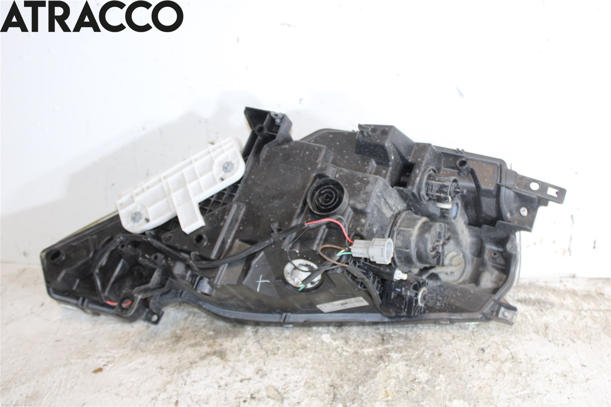 Nissan LEAF 11-17 Frontlykt Venstre