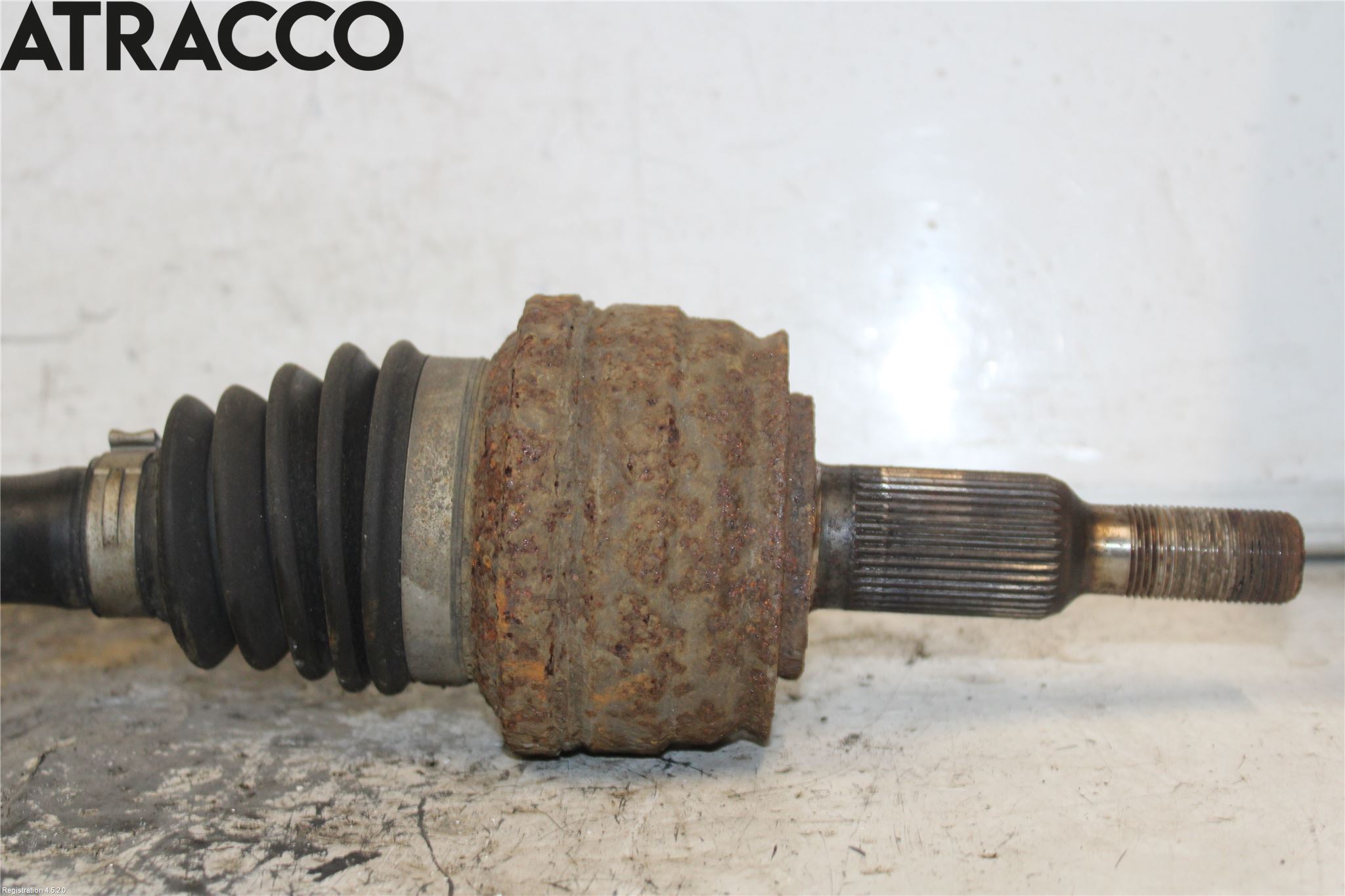 Volkswagen VW TRANSP/CARAVELLE (T5) 04-15 Drivaksel Bak Kompl Venstre