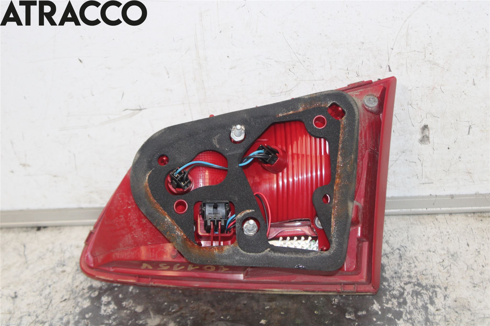 Volkswagen VW PASSAT 11-14 Baklykt Venstre  På Luke(Indre