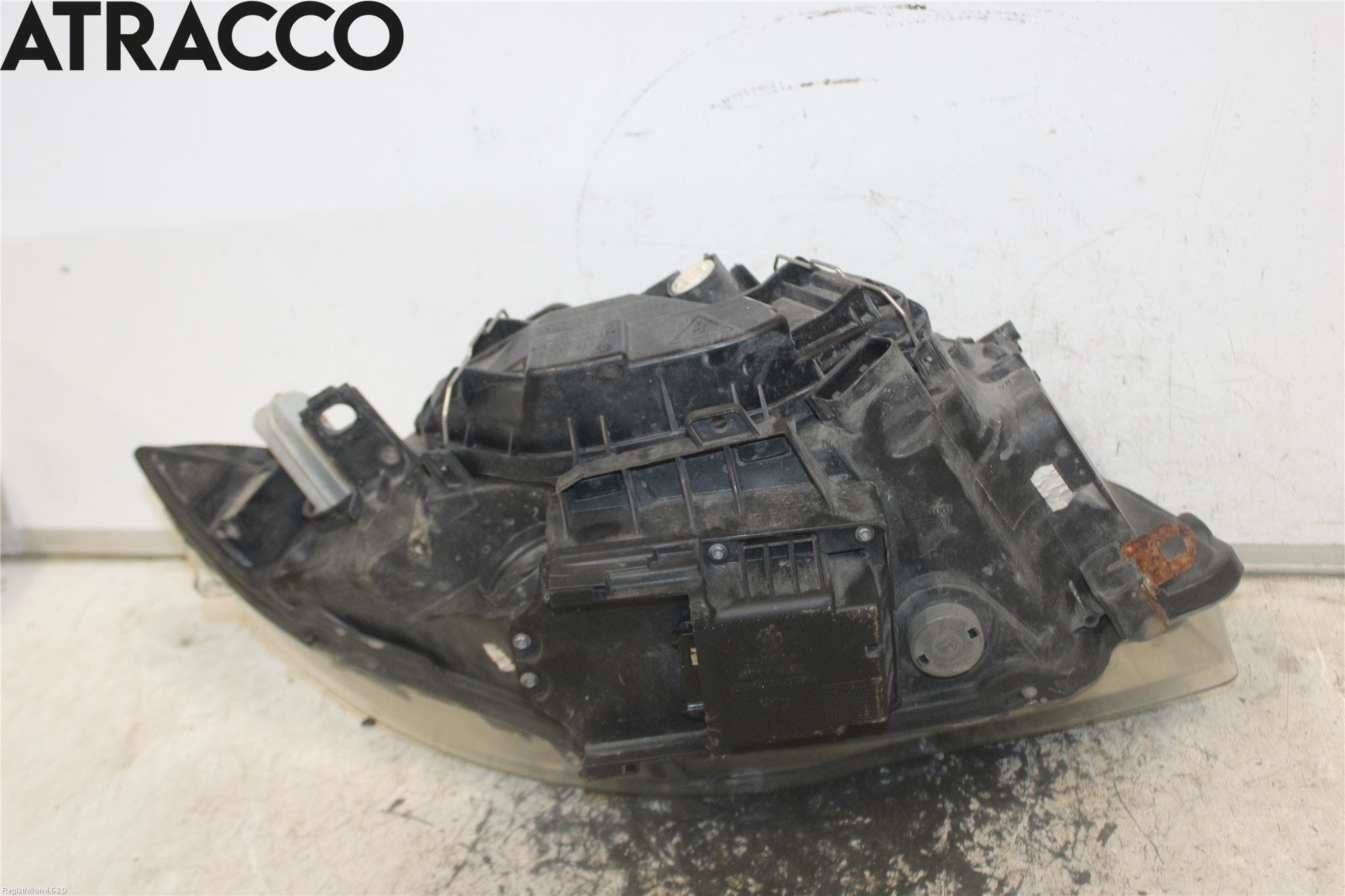 BMW 1 E87/81 5D/3D 03-11 Frontlykt Venstre