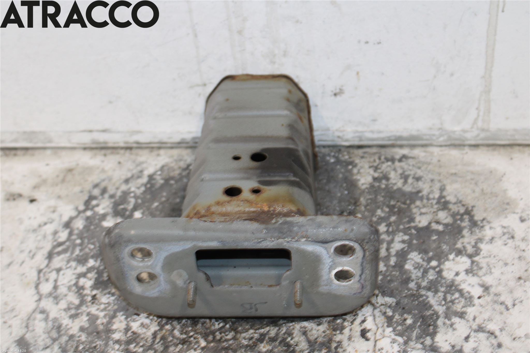 Toyota YARIS XP130 15-20 Støtfanger Foran Feste