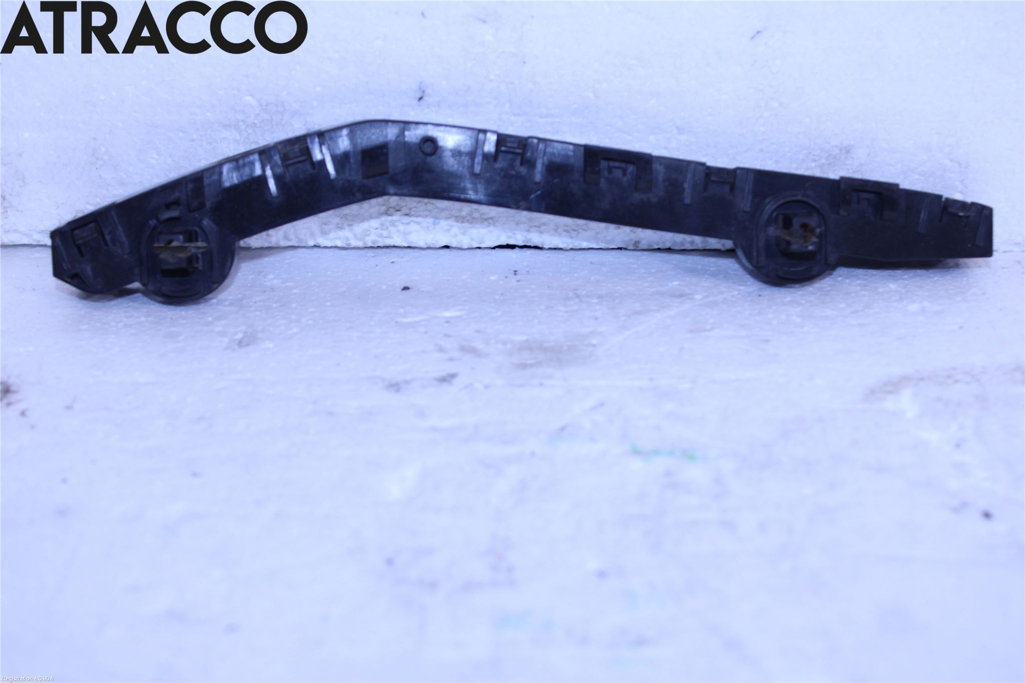 Nissan LEAF 11-17 Støtfanger Foran Feste