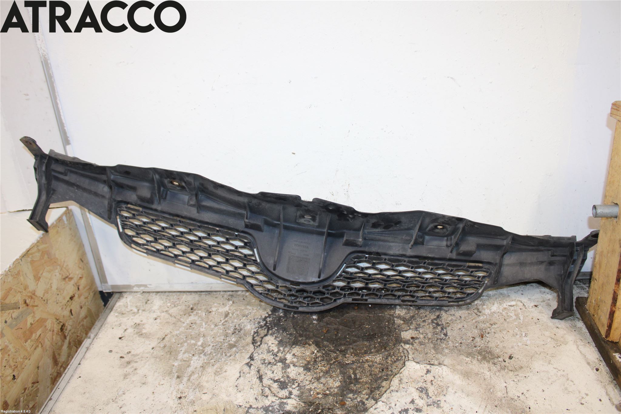 Toyota AURIS 07-09 Grill Komplett