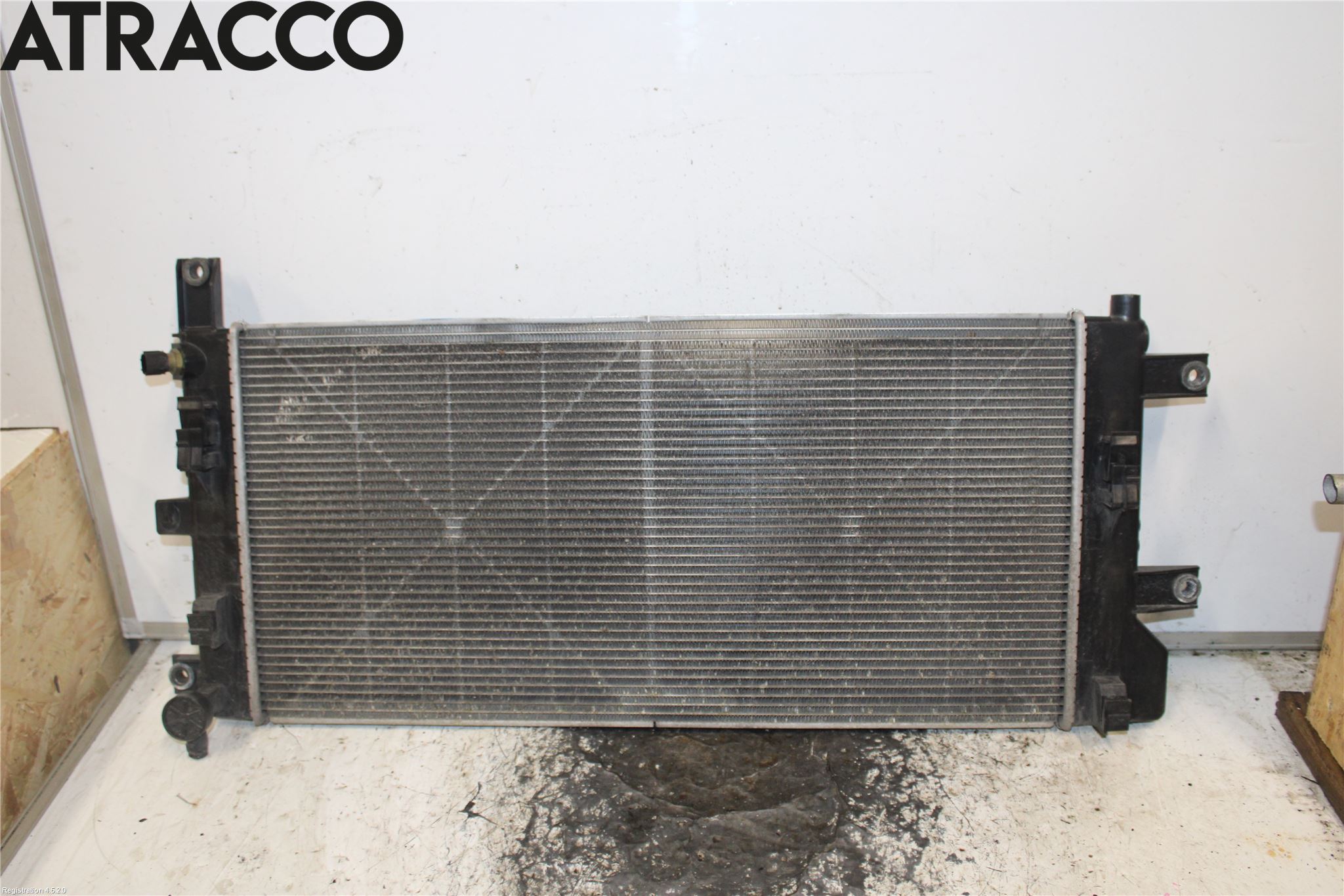 Nissan LEAF 11-17 Radiator Automat