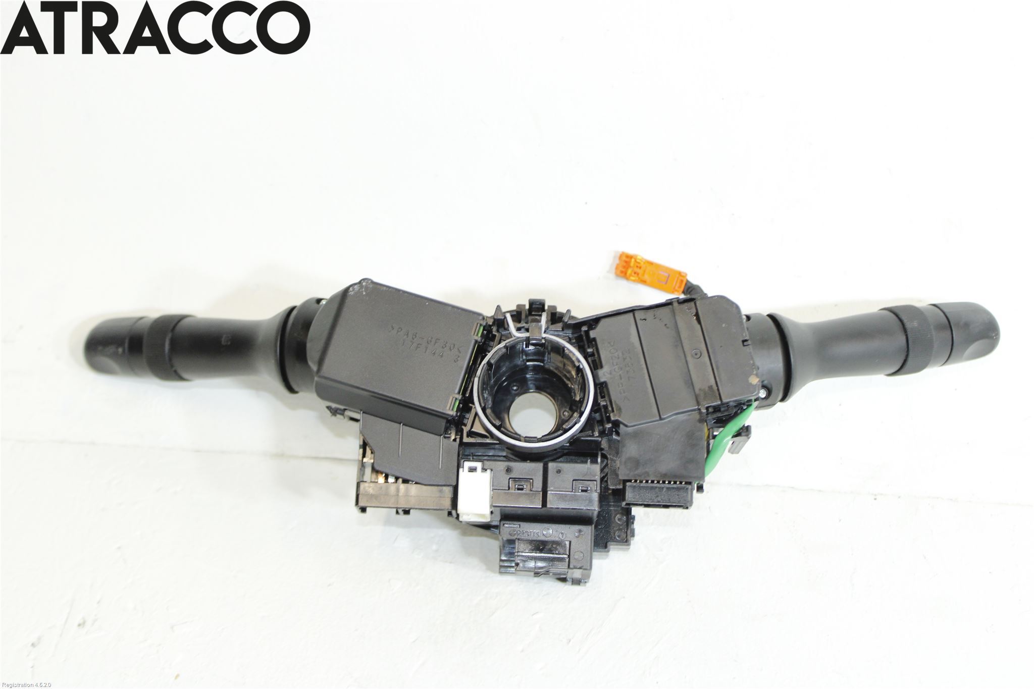 Toyota YARIS XP130 15-20 Bryter Ratt Kombi H Og V