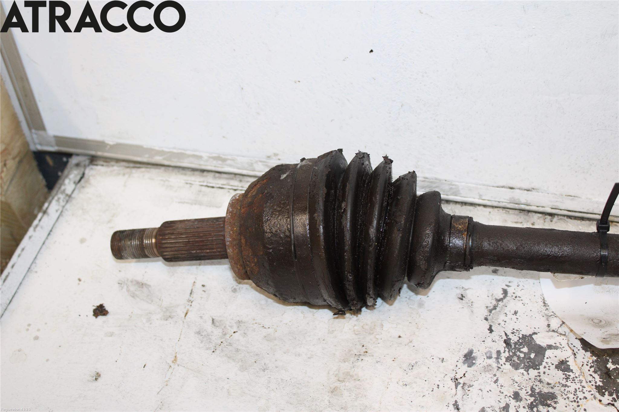 Opel VIVARO 15-19 Drivaksel Foran Kompl Venstre