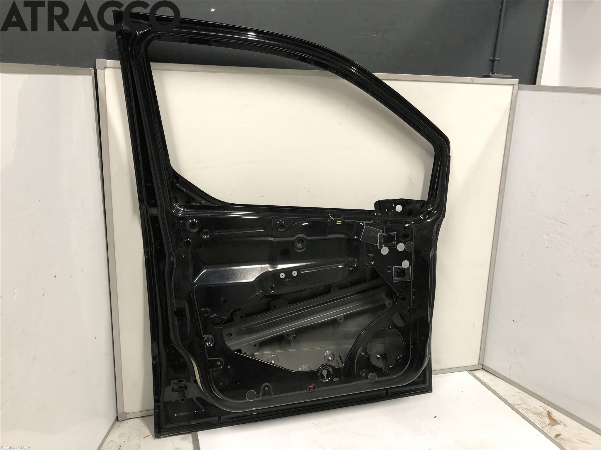 Ford TRANSIT/TOURNEO CONNECT 13-22 Dør 4D Foran Venstre