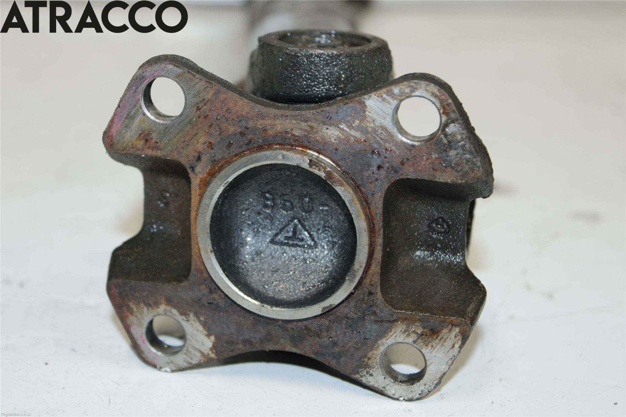 Toyota HILUX 05-16 Mellomaksel Fremre 4Wd