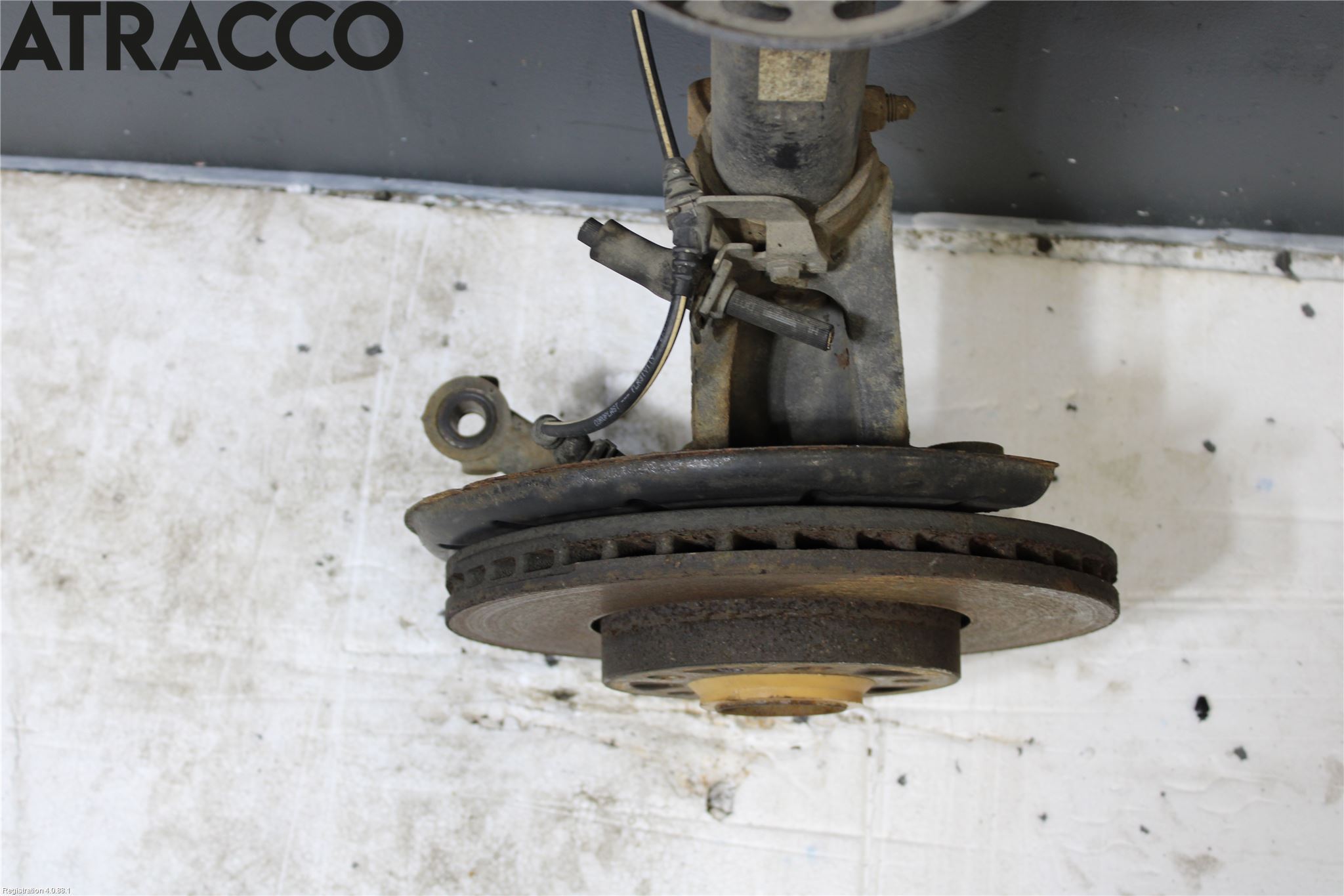 Volkswagen VW CADDY 11-15 Fjærbein Foran Høyre