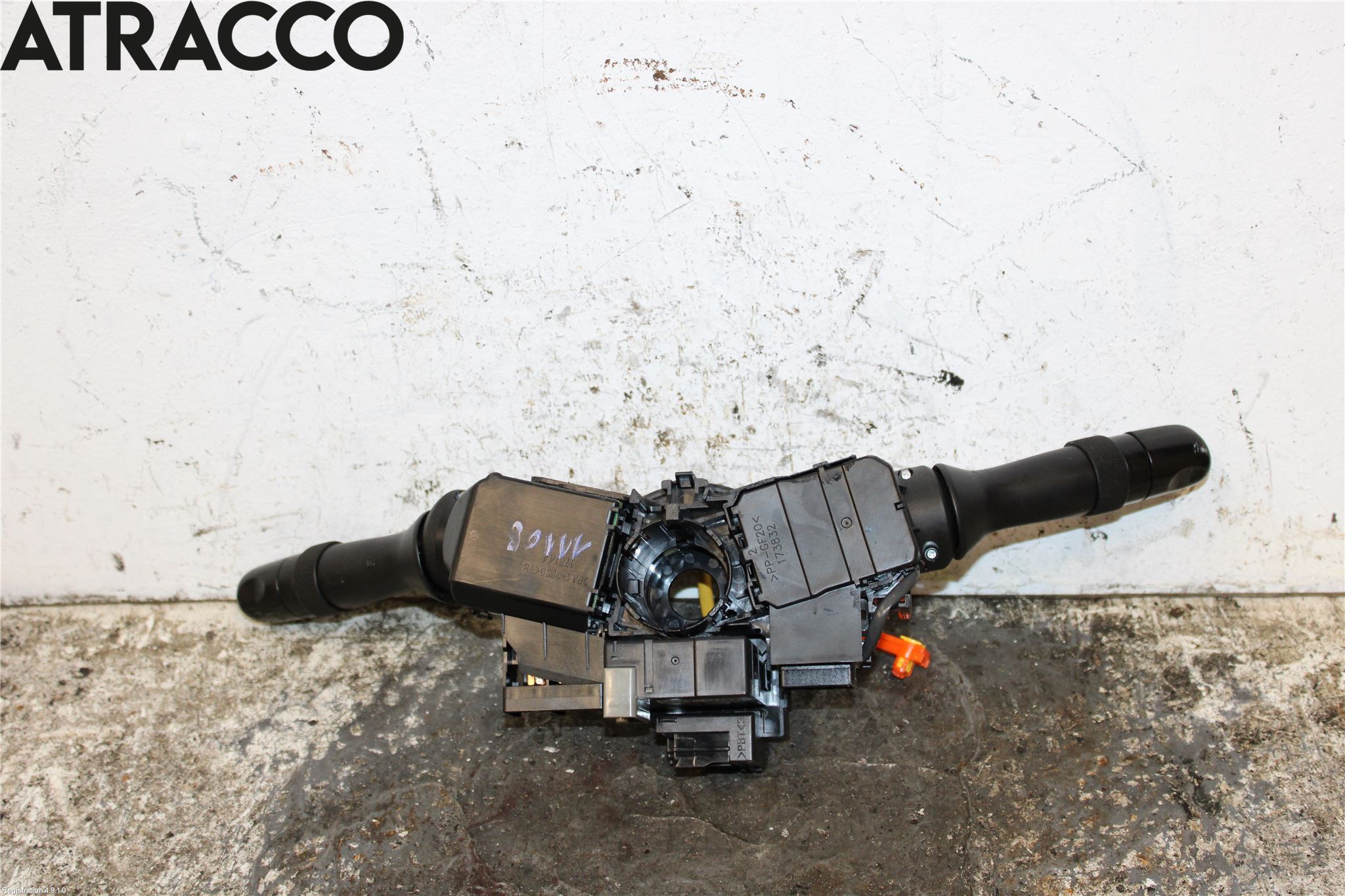 Toyota AURIS 10-12 Bryter Ratt Kombi H Og V