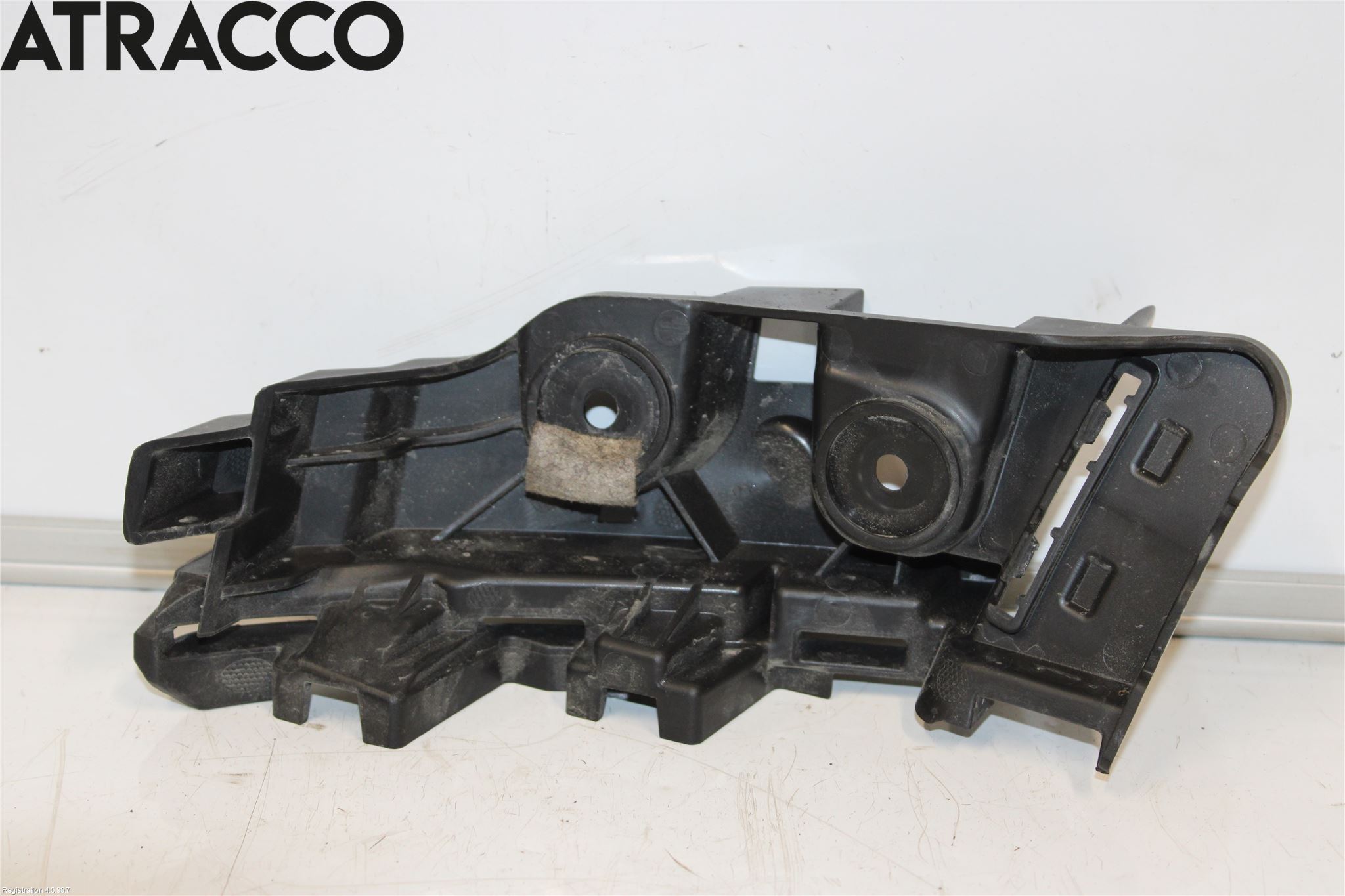 Audi A1 19- Støtfangerfeste Bak Venstre