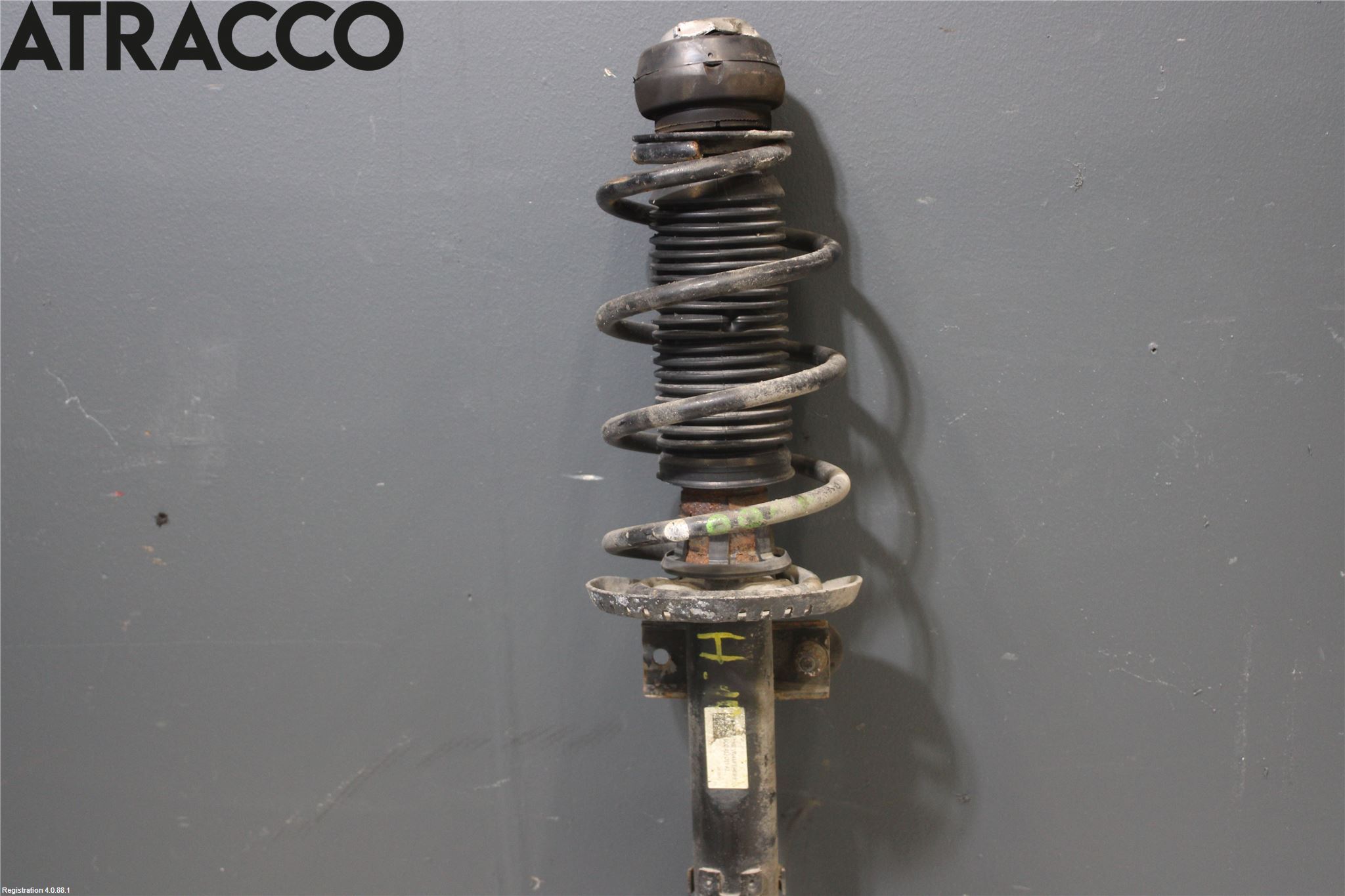 Volkswagen VW POLO 10-17 Fjærbein Foran Høyre