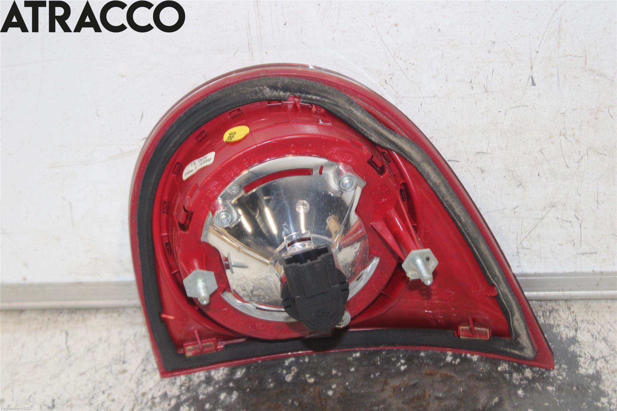 Volkswagen VW GOLF V 04-09 Baklykt Venstre  På Luke(Indre