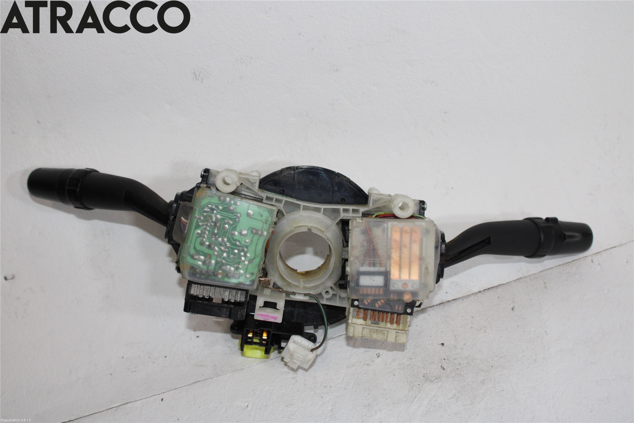 Toyota HI-ACE 06-12 Bryter Ratt Kombi H Og V