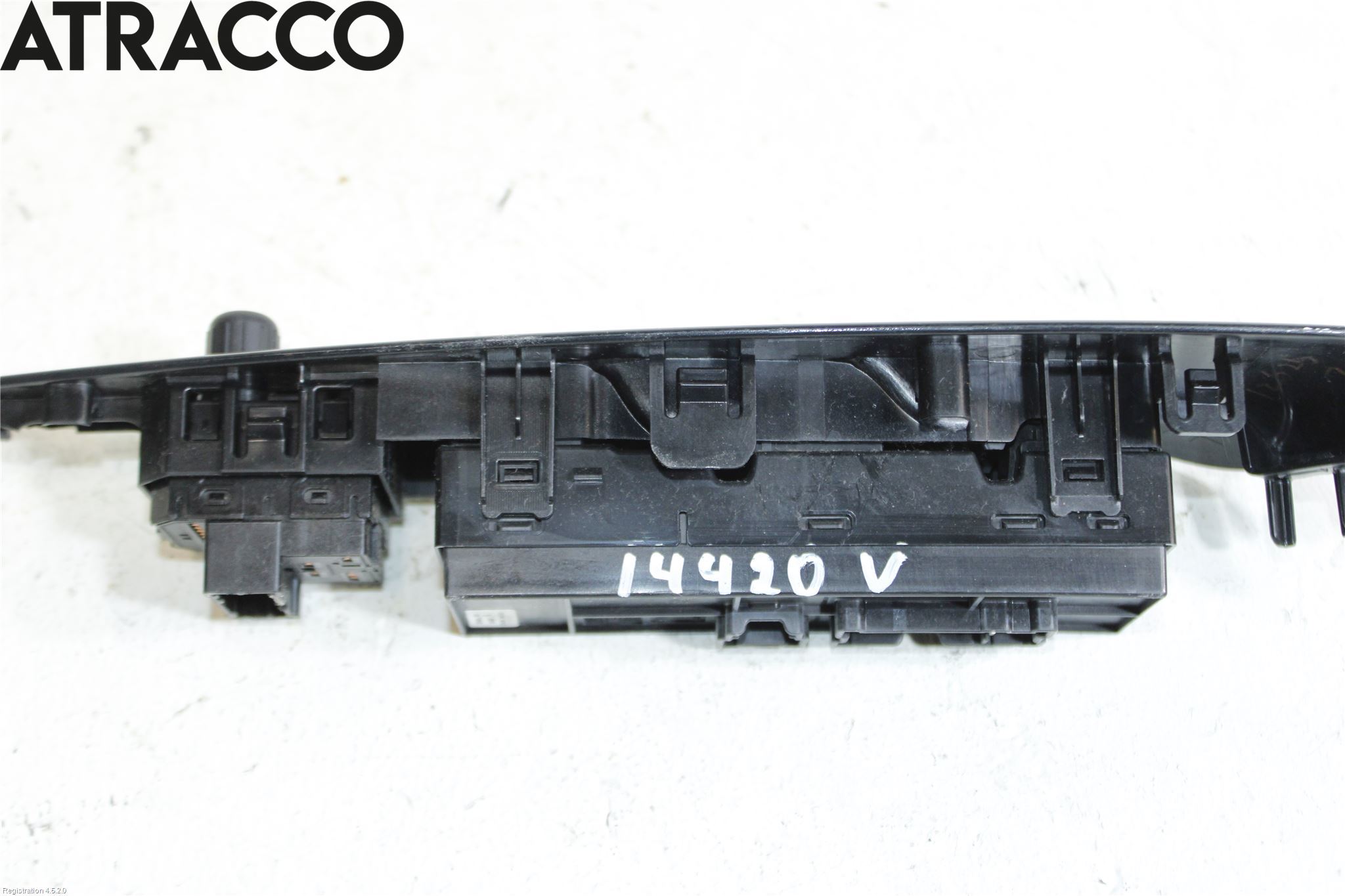 Nissan LEAF 11-17 Bryter Vindusheis