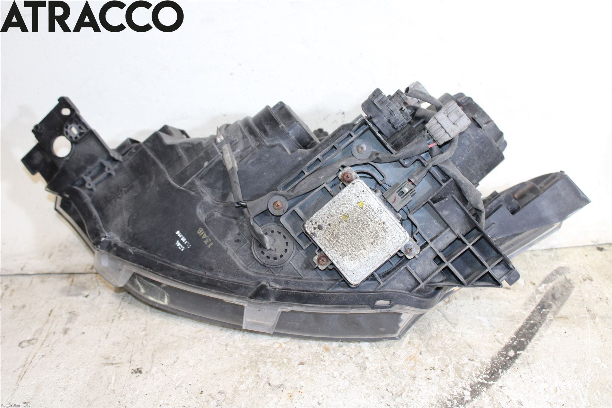 Mitsubishi OUTLANDER 13-21 Frontlykt Høyre