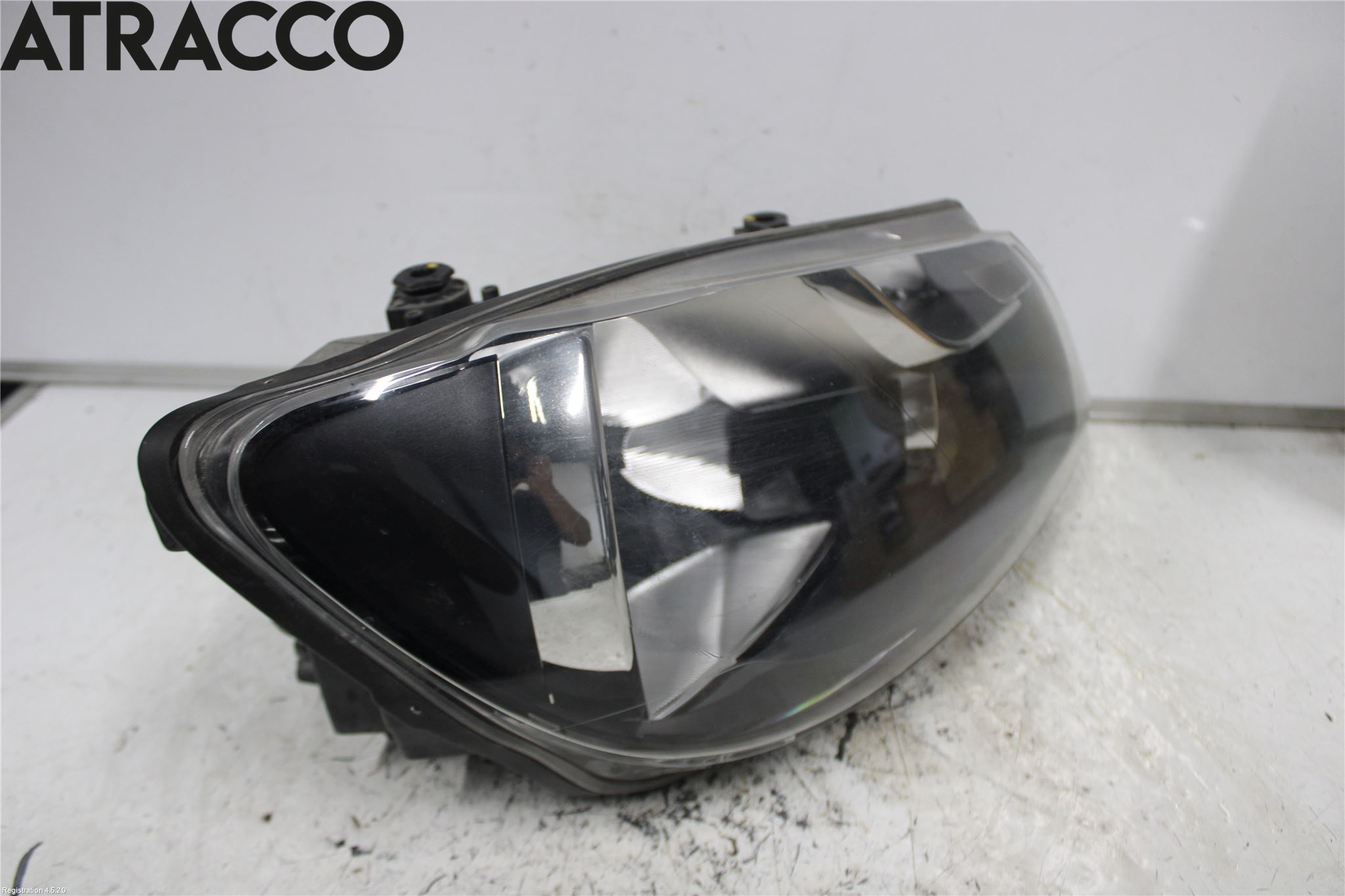 Volkswagen VW CADDY 11-15 Frontlykt Høyre