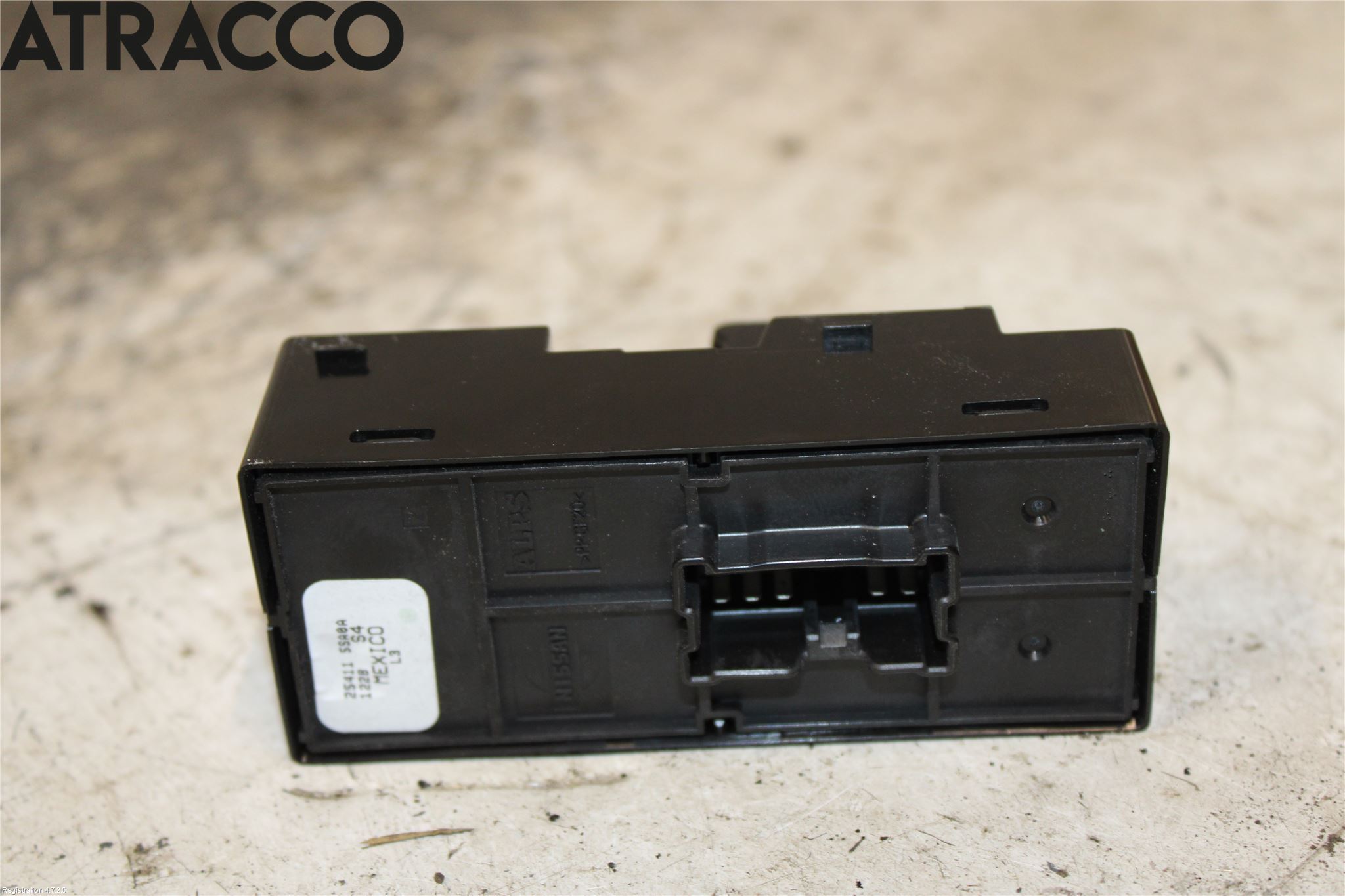 Nissan LEAF 18- Bryter Vindusheis