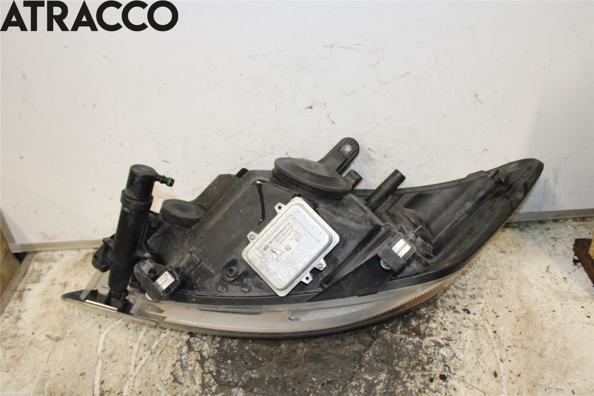 Ford KUGA 08-12 Frontlykt Høyre