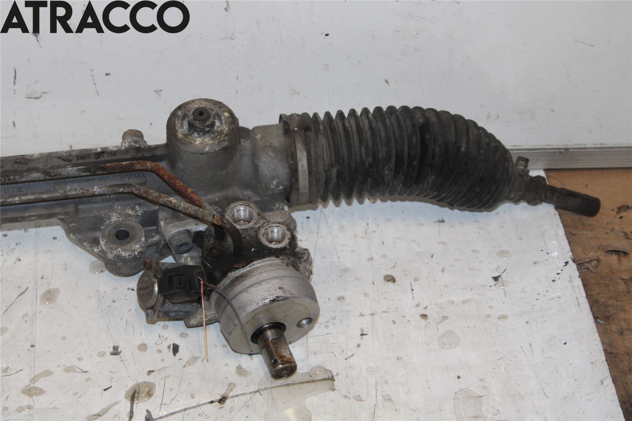 Audi A6/S6     05-11 Servo Snekke - Tannstang