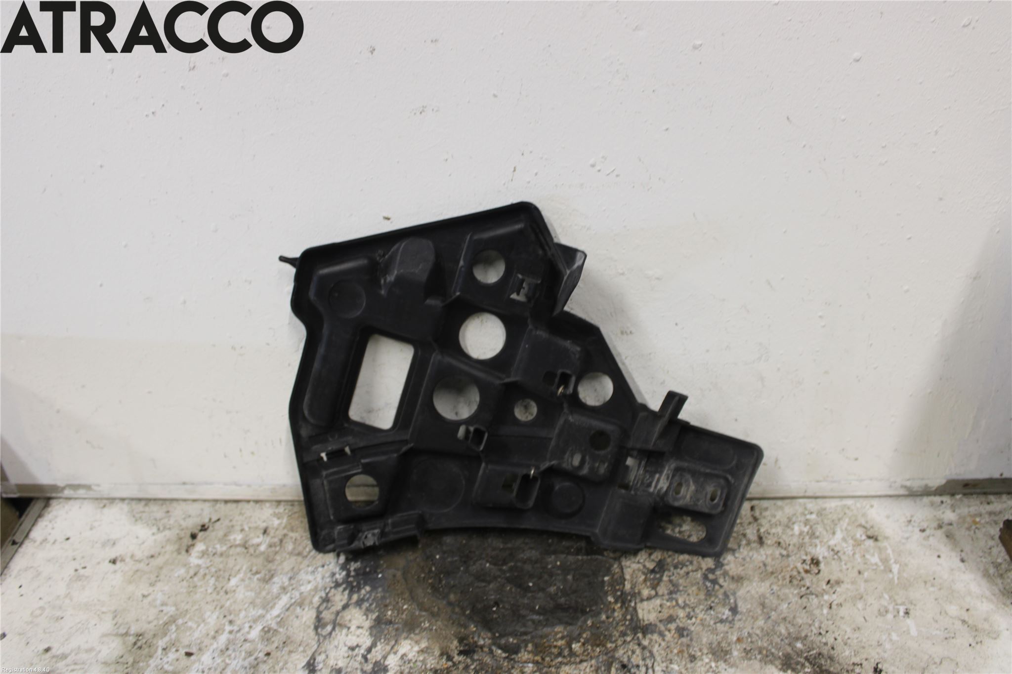 Peugeot 5008 10-16 Støtfangerfeste Foran Venstre