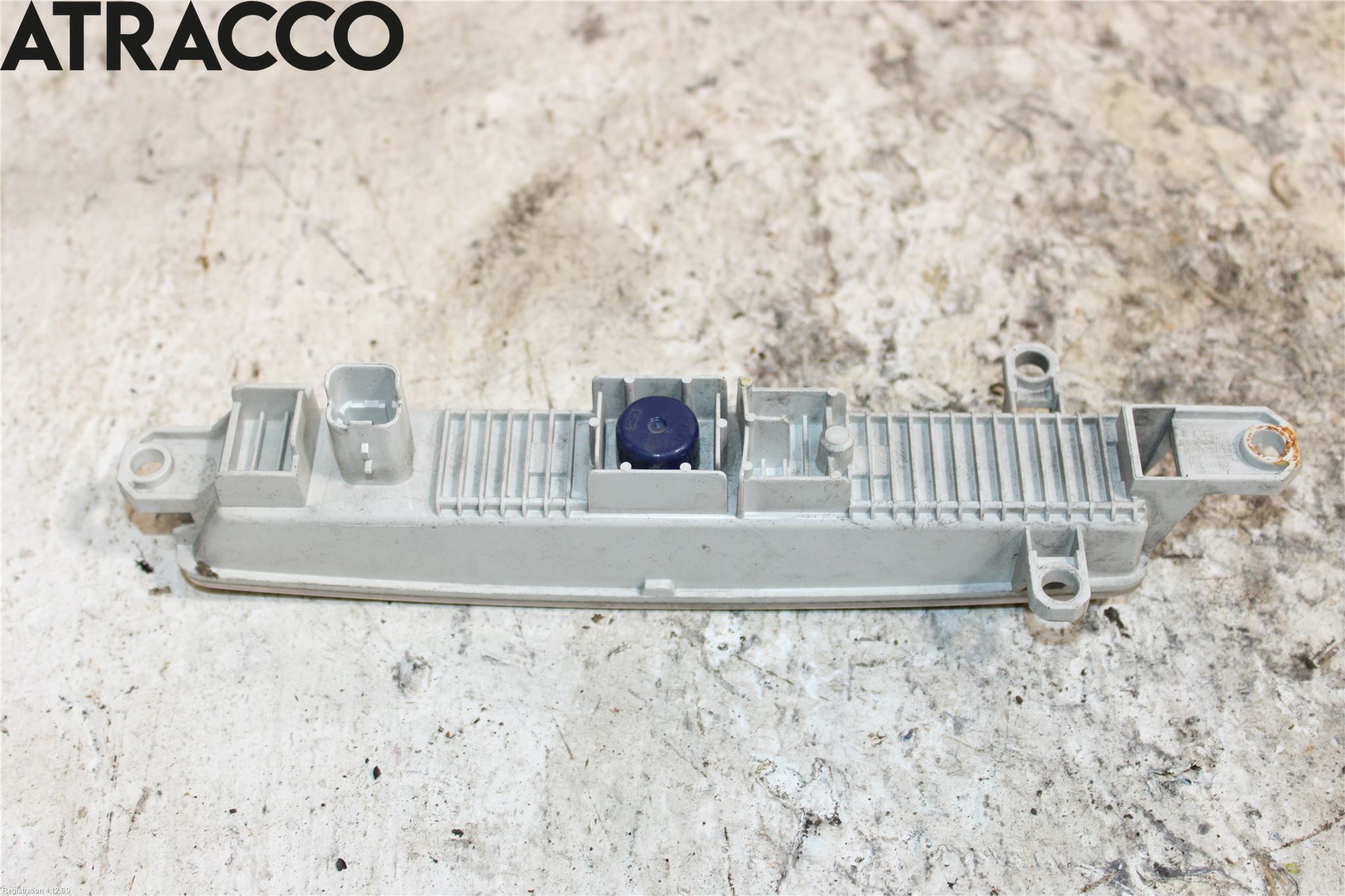 Peugeot PARTNER 08-15 Parklykt Foran Venstre