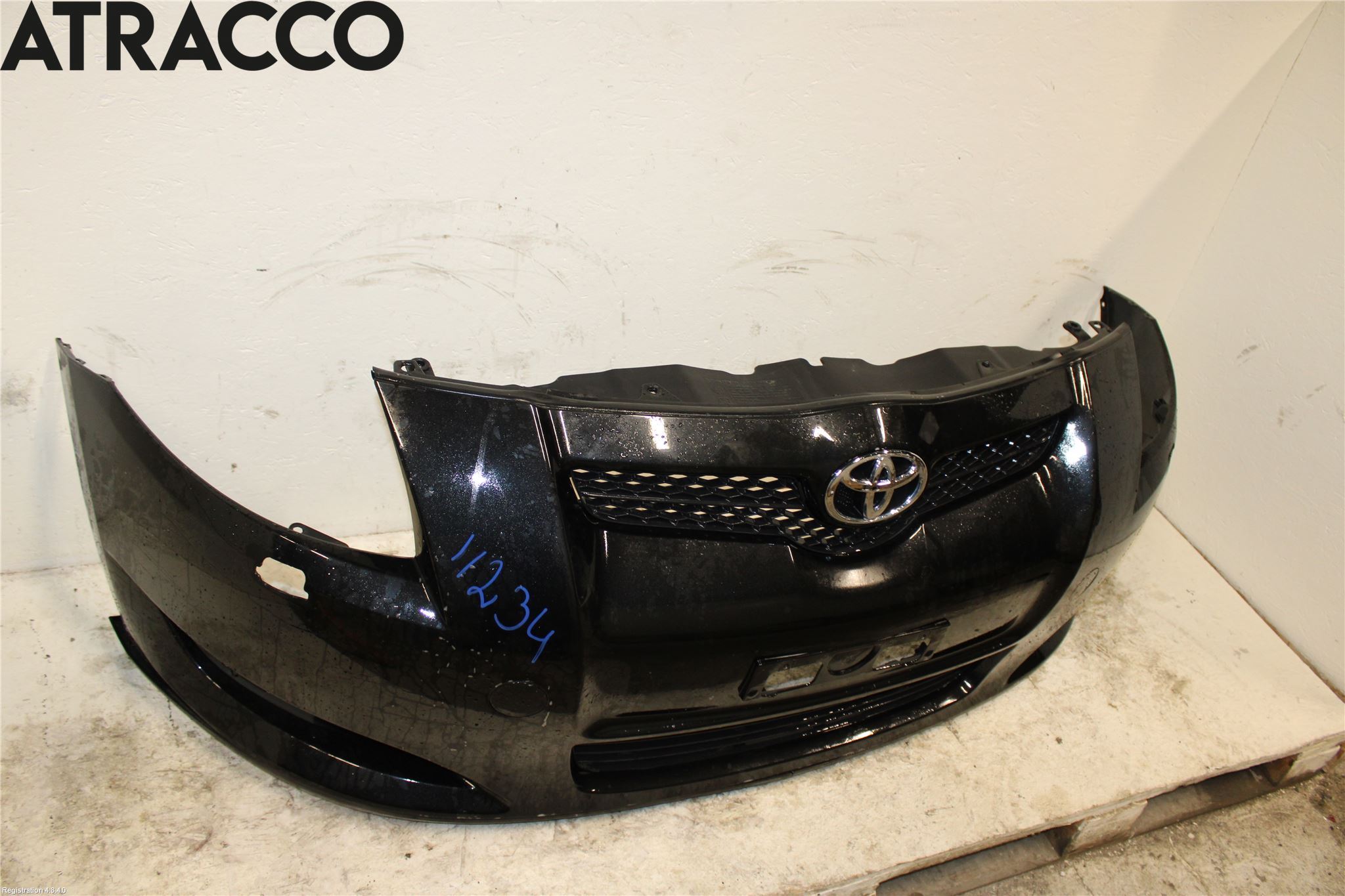 Toyota AURIS 10-12 Støtfanger Foran