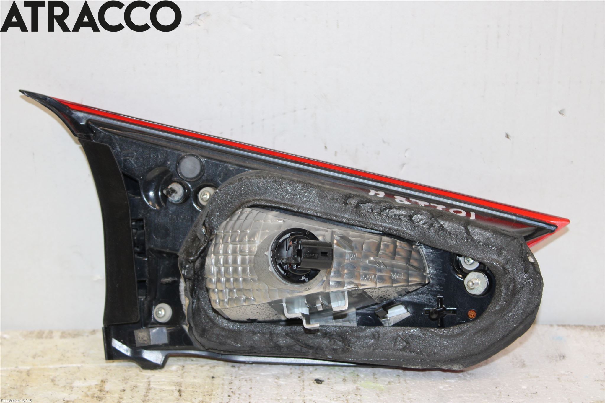 Mazda 3 I 07-08 Baklykt Høyre  På Luke(Indre)