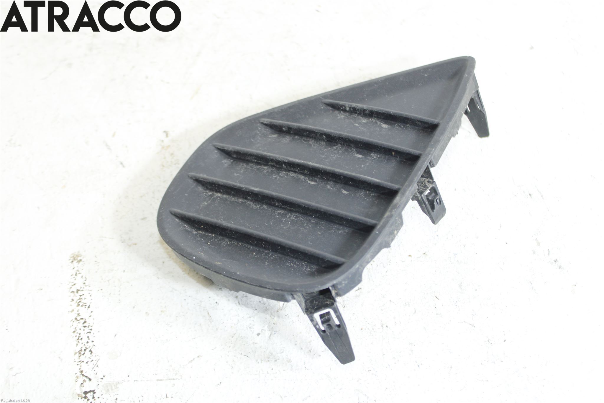 Toyota YARIS XP130 15-20 Grilldel Venstre