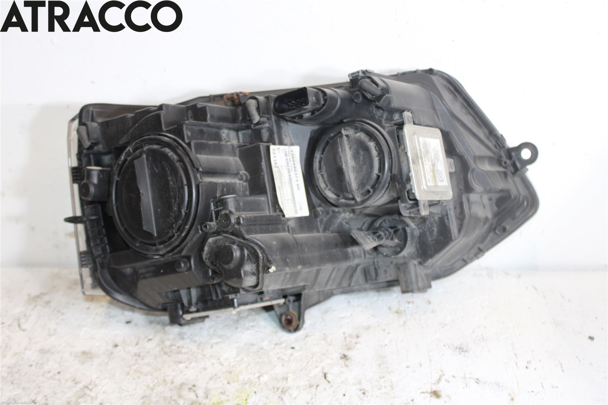 Volkswagen VW TRANSP/CARAVELLE (T5) 04-15 Frontlykt Venstre