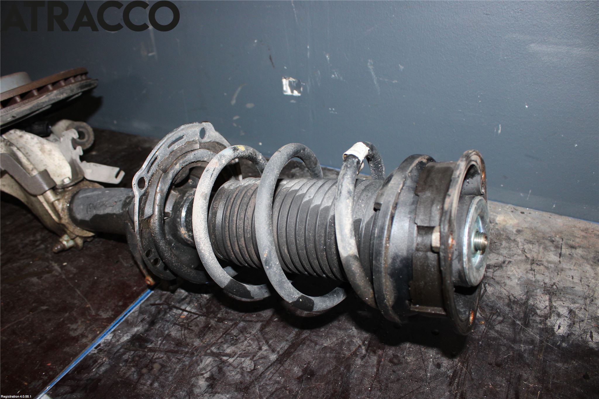 Volkswagen VW PASSAT 15-19 Fjærbein Foran Venstre