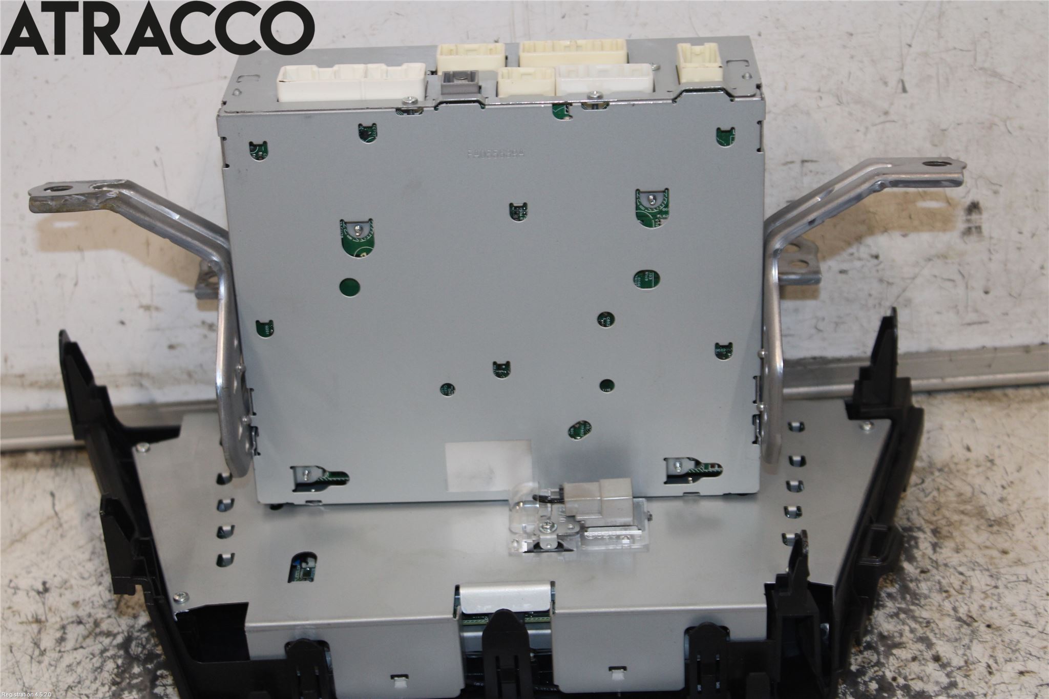 Toyota PRIUS+ ZVW40 12-20 Stereo Radio Med Cd