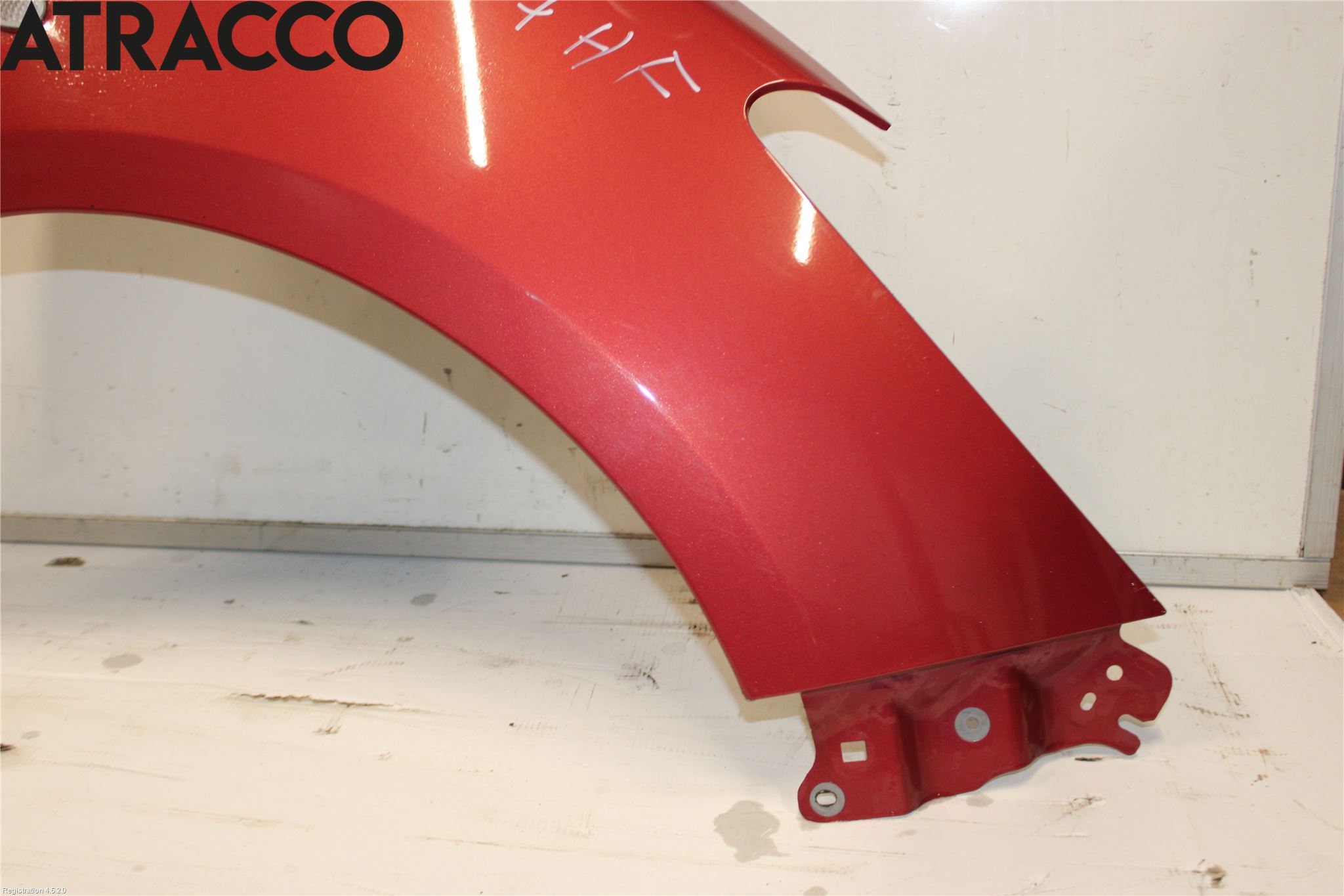 Mazda 2 (DE) 08-15 Skjerm Foran Høyre