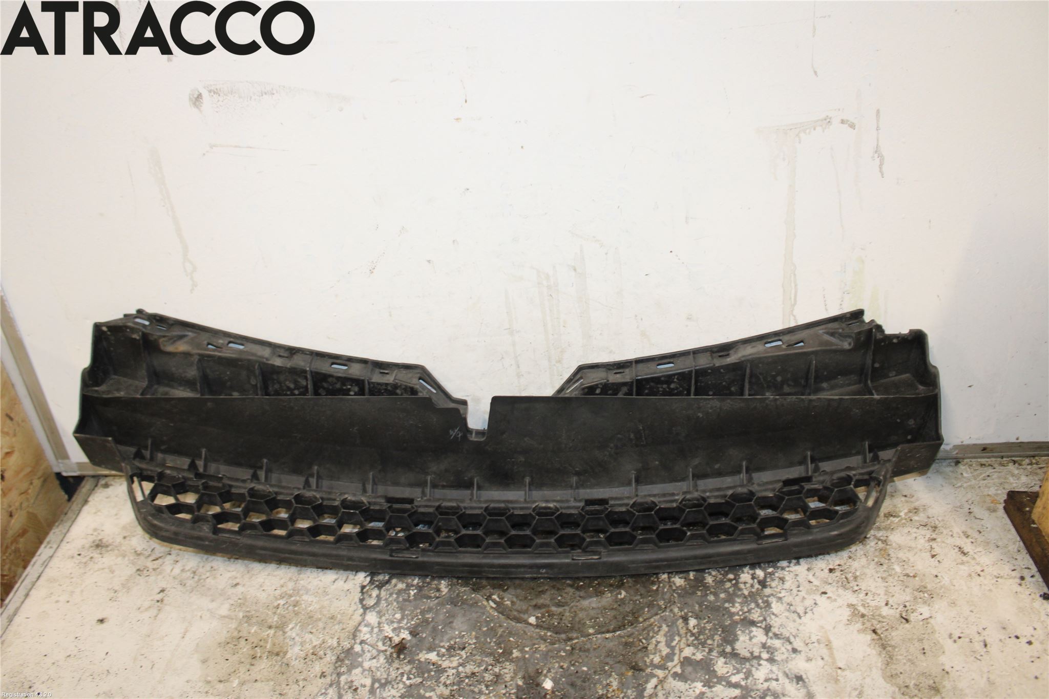 Toyota URBAN CRUISER Grill Komplett