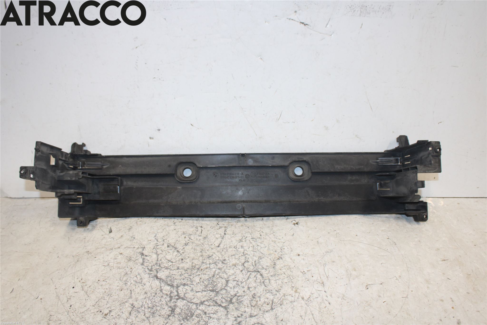 BMW 5 F10/F11/F18 09-17 Radiator Feste - Ramme - Bjelk
