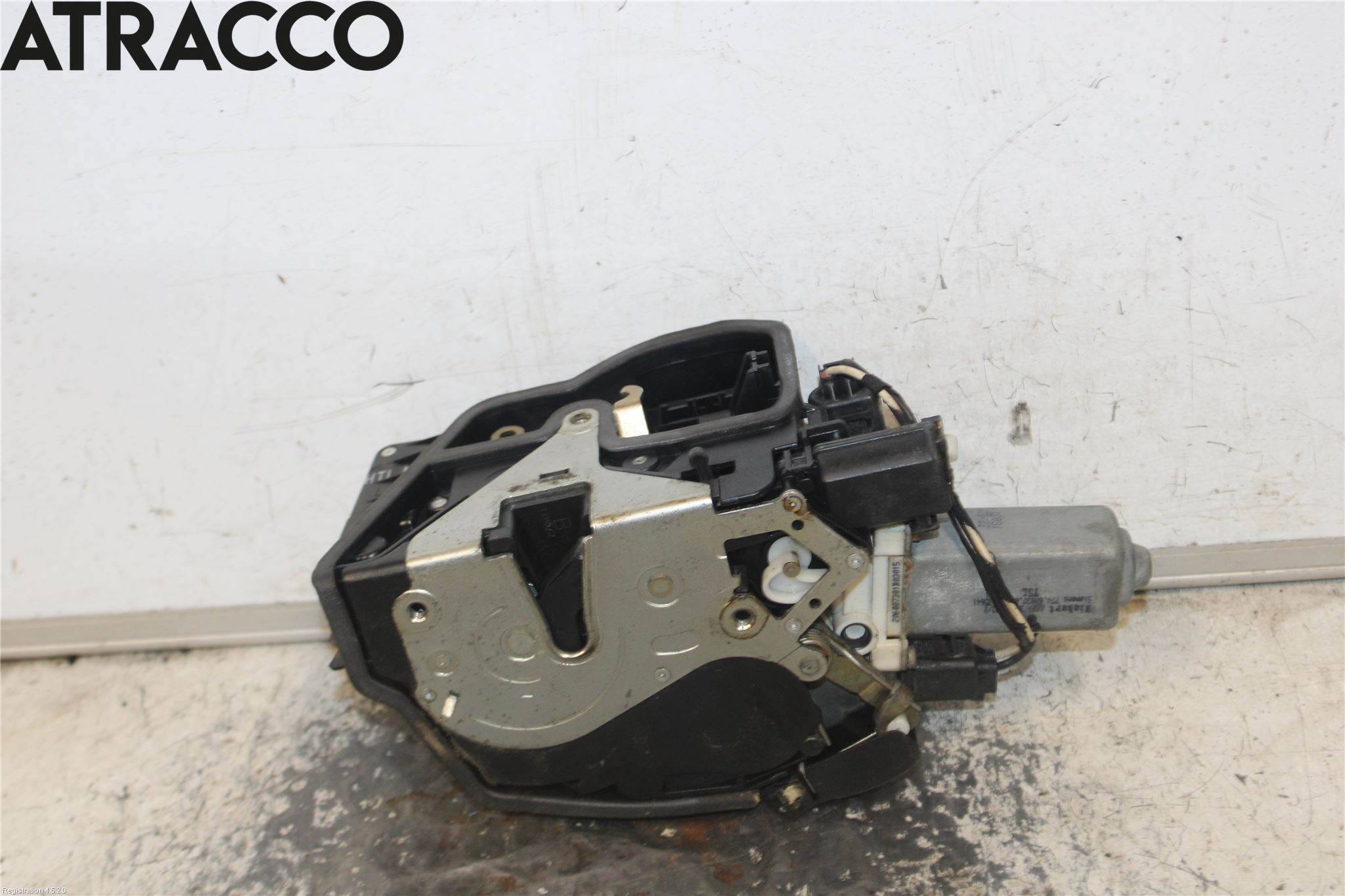 BMW 7 E65/66    00-08 Dørlås - Låsekasse