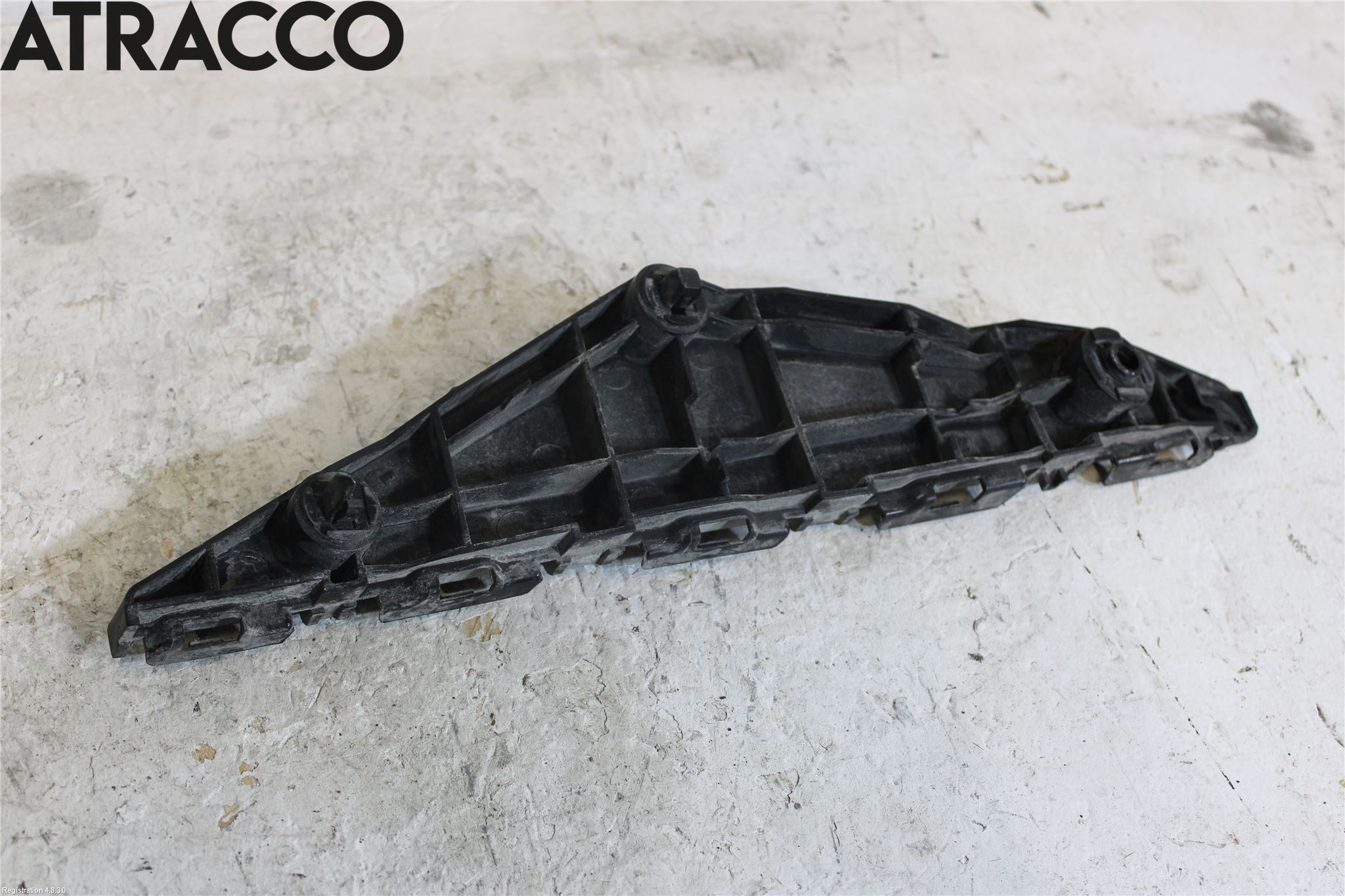 Toyota AVENSIS 09-15 Støtfangerfeste Foran Høyre