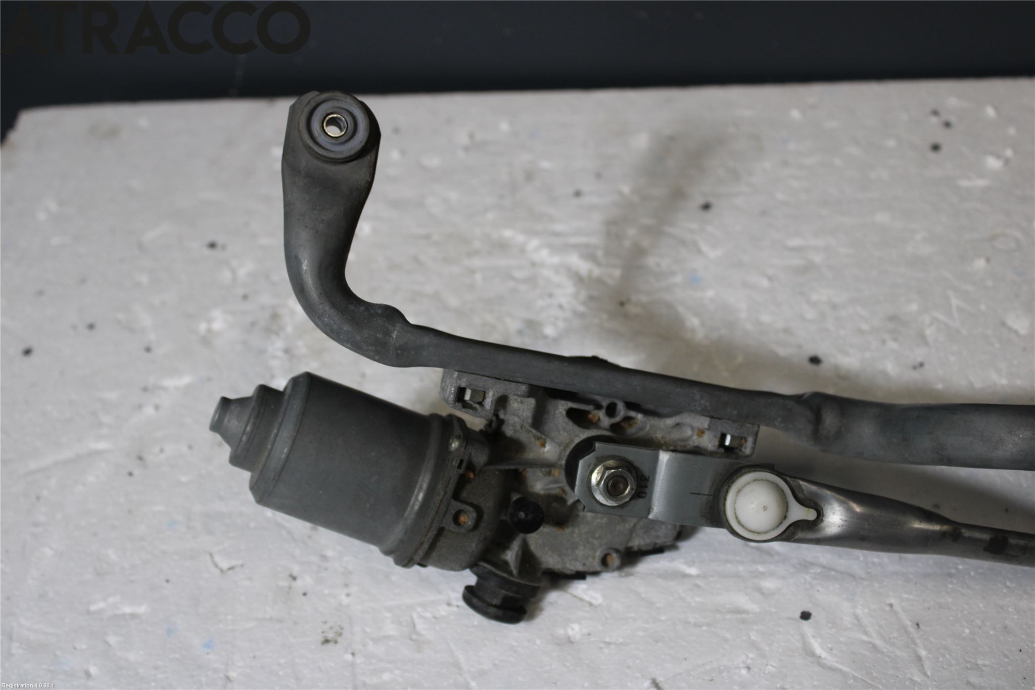 Toyota YARIS XP130 12-14 Viskermotor Frontrute