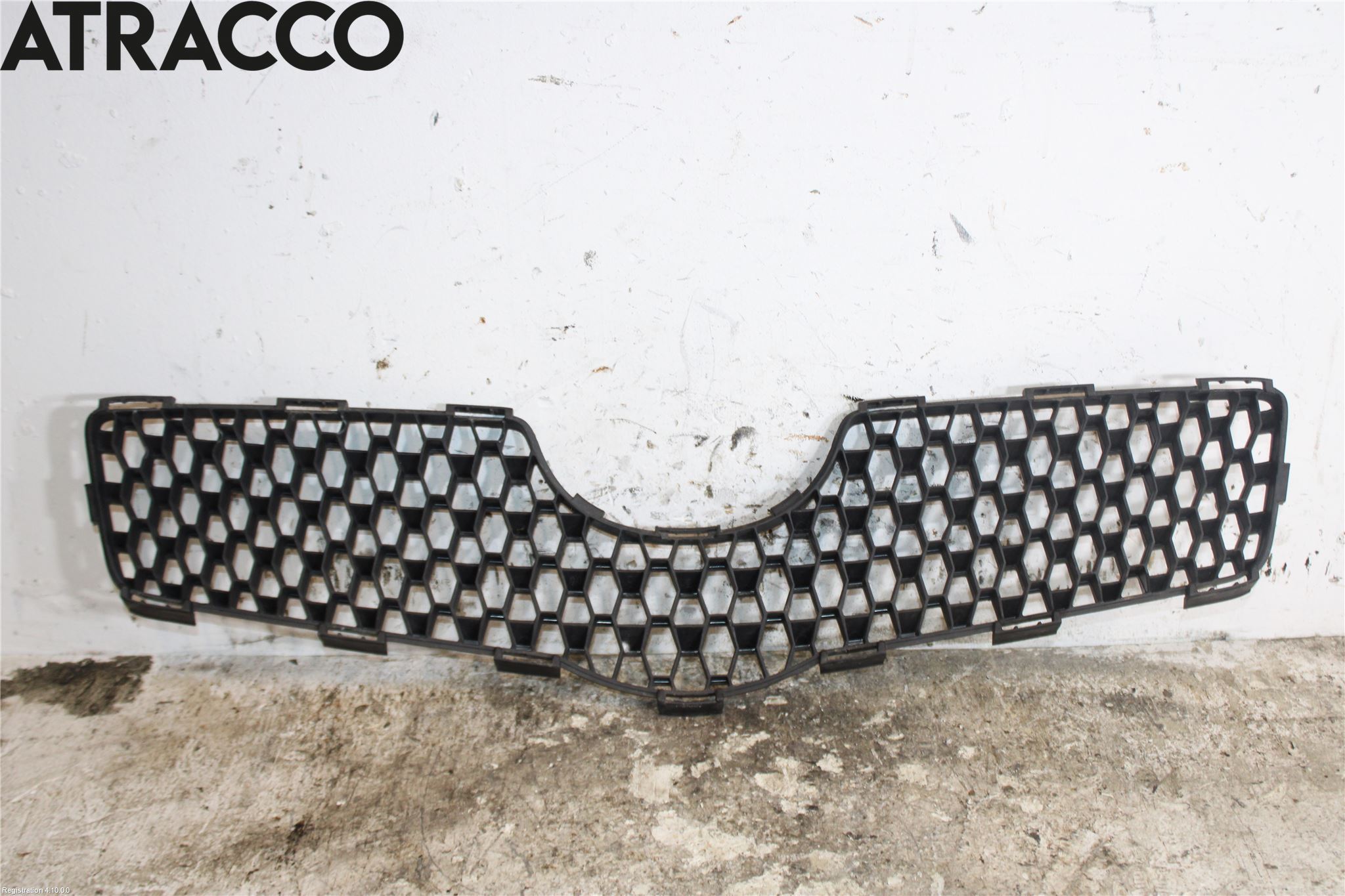 Toyota YARIS XP90 06-11 Grill Komplett