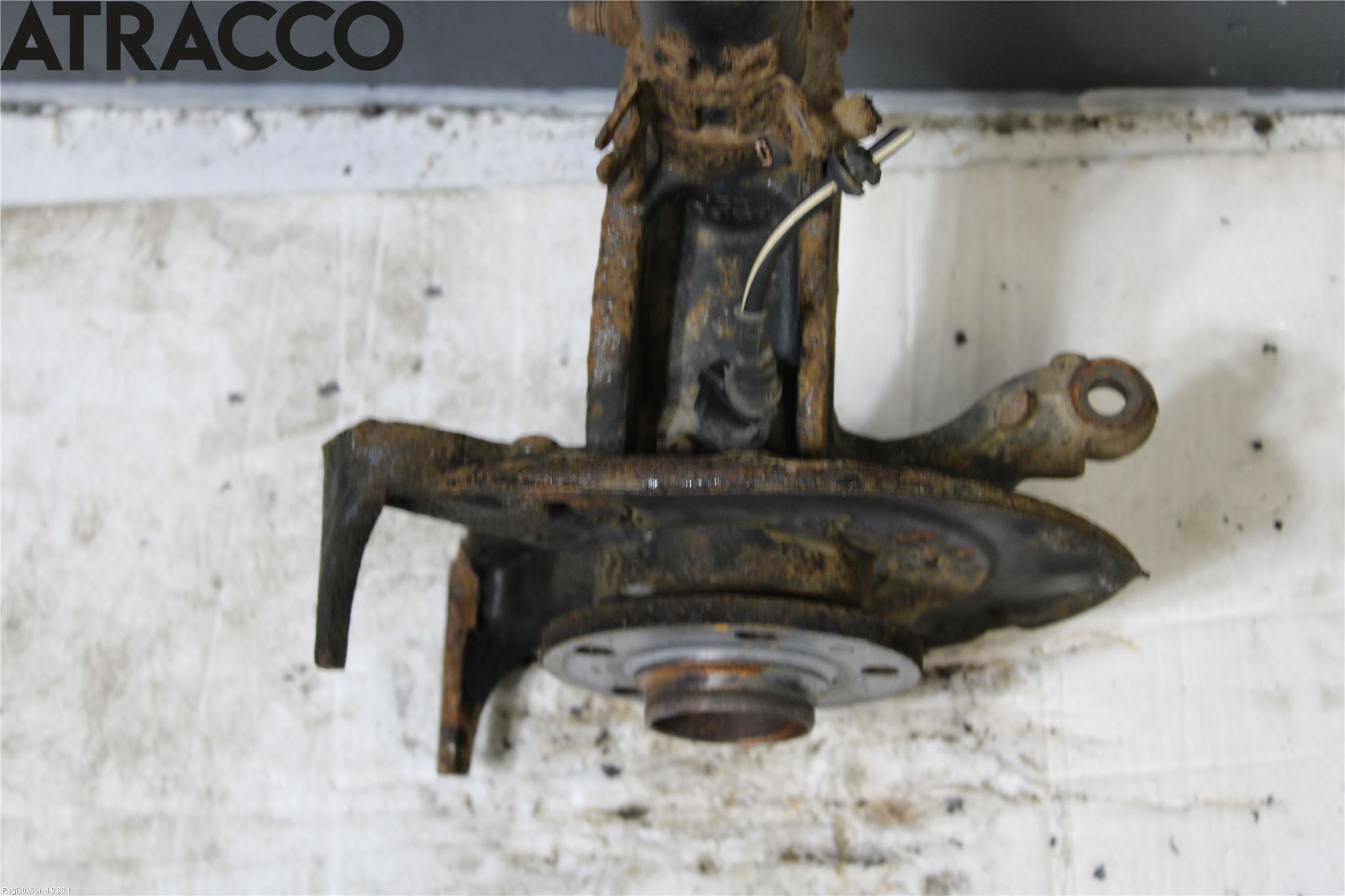 Volkswagen VW POLO 10-17 Fjærbein Foran Venstre