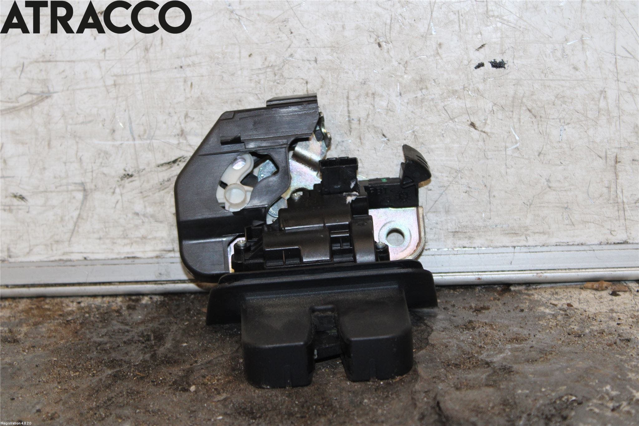 Audi A6 ALLROAD 12-18 Bakluke-Lokk Låsekasse