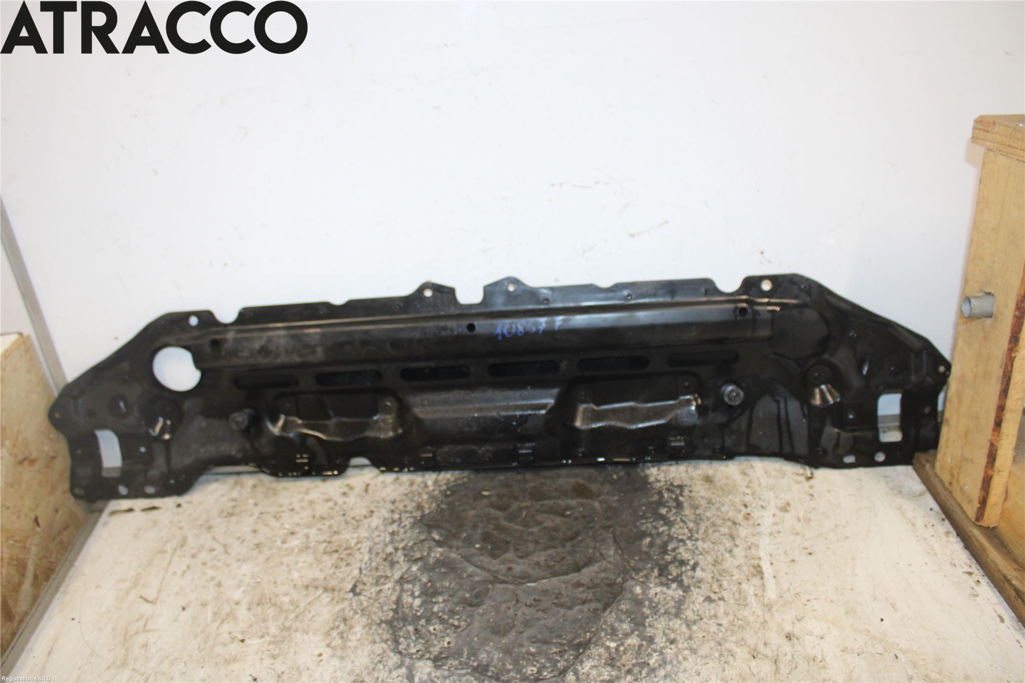 BMW 5 E60/61 Sed/Tou 02-10 Panserlåsplate-Bjelke