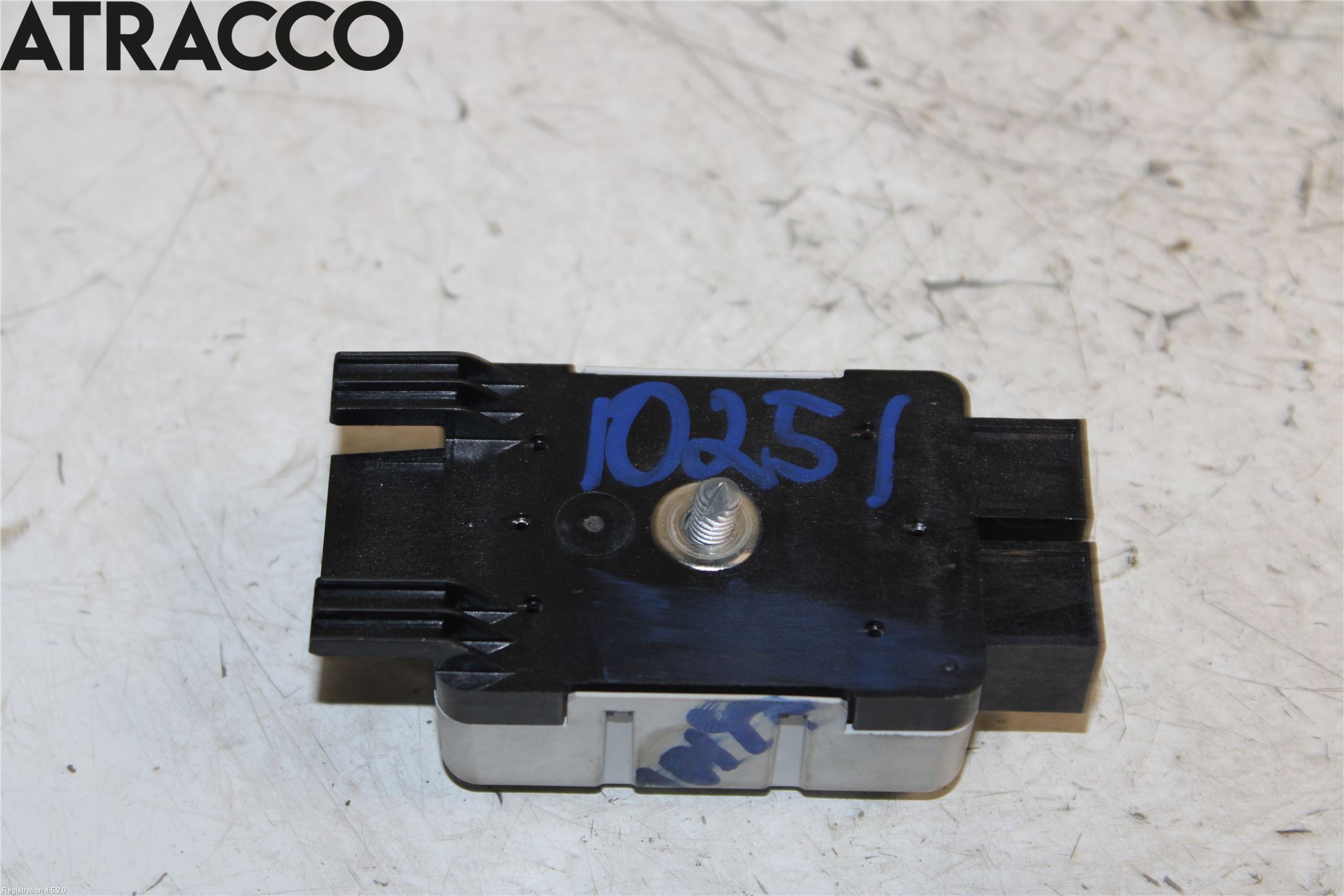 Volkswagen VW GOLF / E-GOLF VII 13-20 Stereo Antenneforsterker