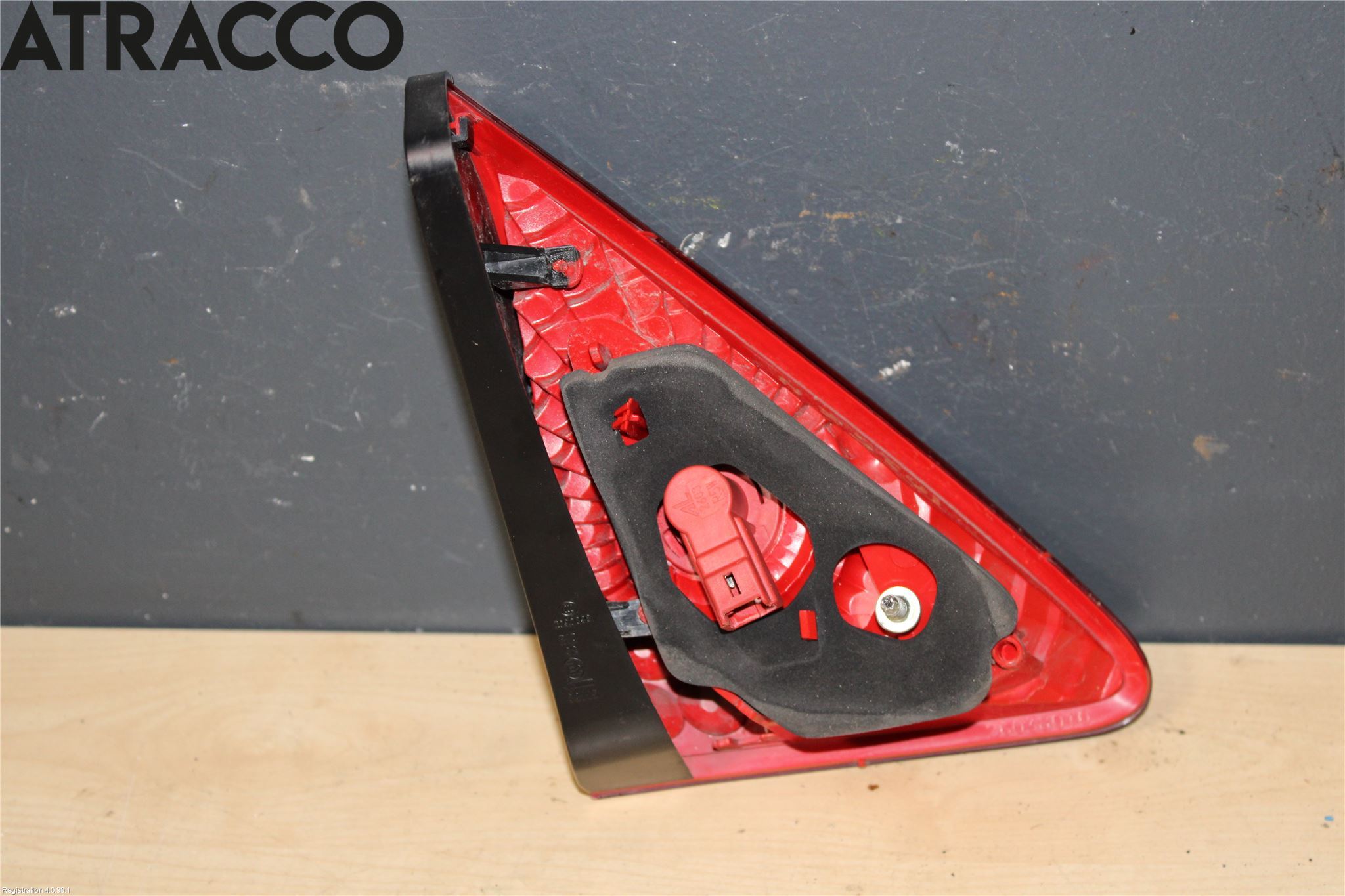 Peugeot 3008 09-16 Baklykt Høyre  På Luke(Indre)