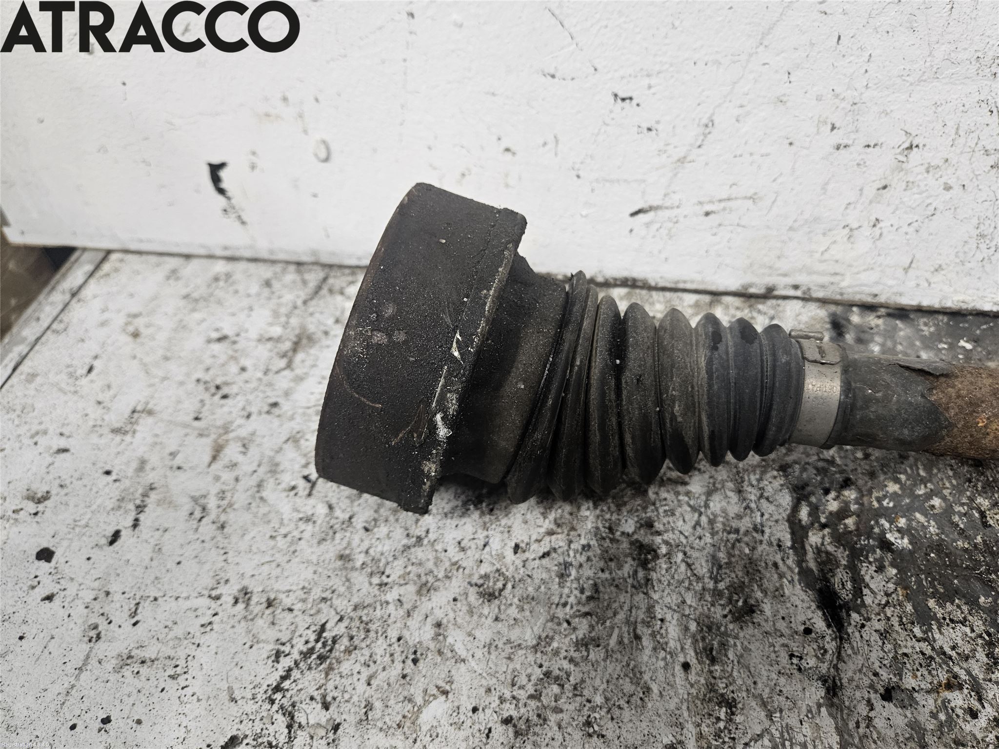 Volkswagen VW GOLF VI 09-13 Drivaksel Foran Kompl Venstre