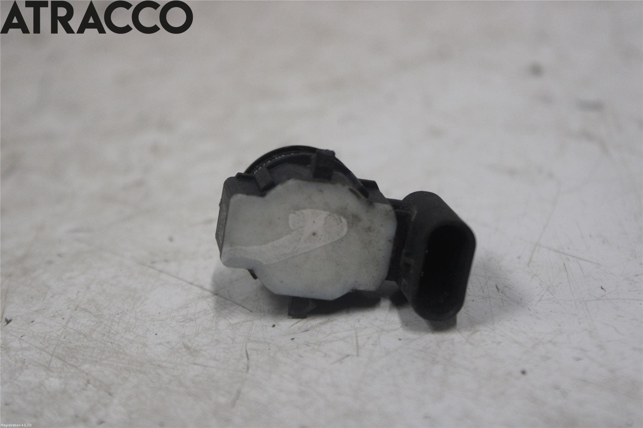 Tesla MODEL S 13- Sensor Parkering Front