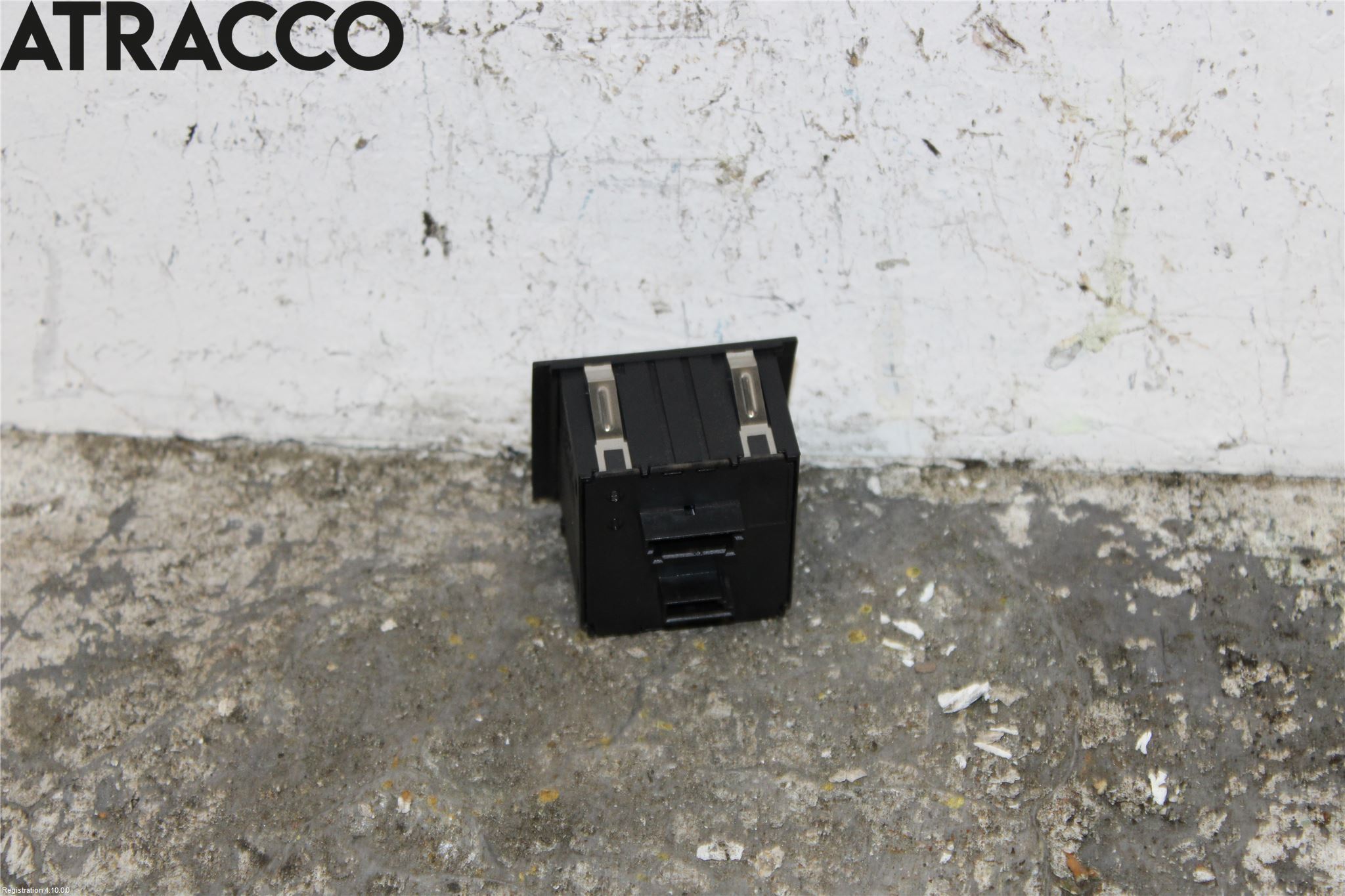 BMW 5 F10/F11/F18 09-17 Bryter Varsel (Nødblink)