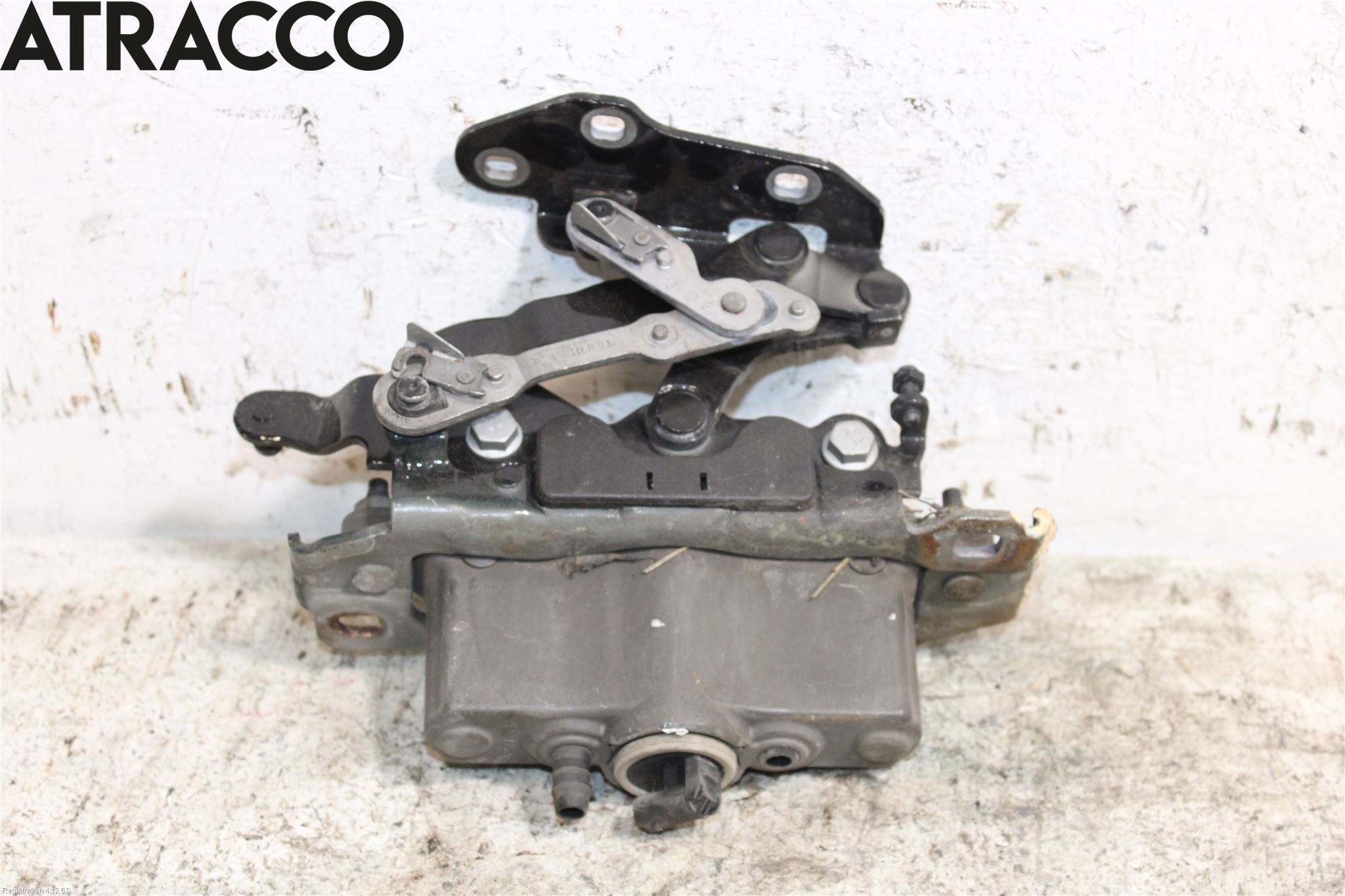 Mercedes-Benz MB E-KLASS (W212) 09-16 Panser Hengsel - Hengsler
