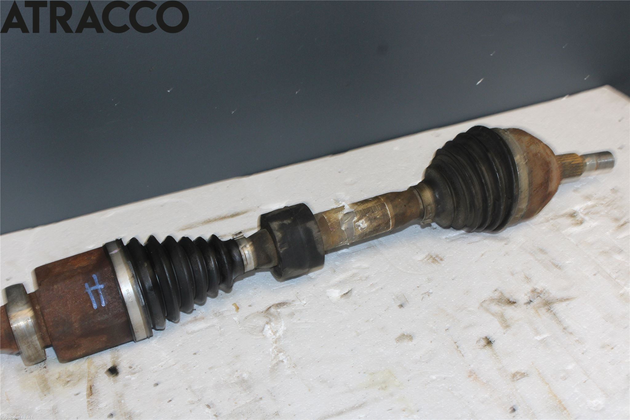 Ford KUGA 08-12 Drivaksel Foran Kompl Høyre