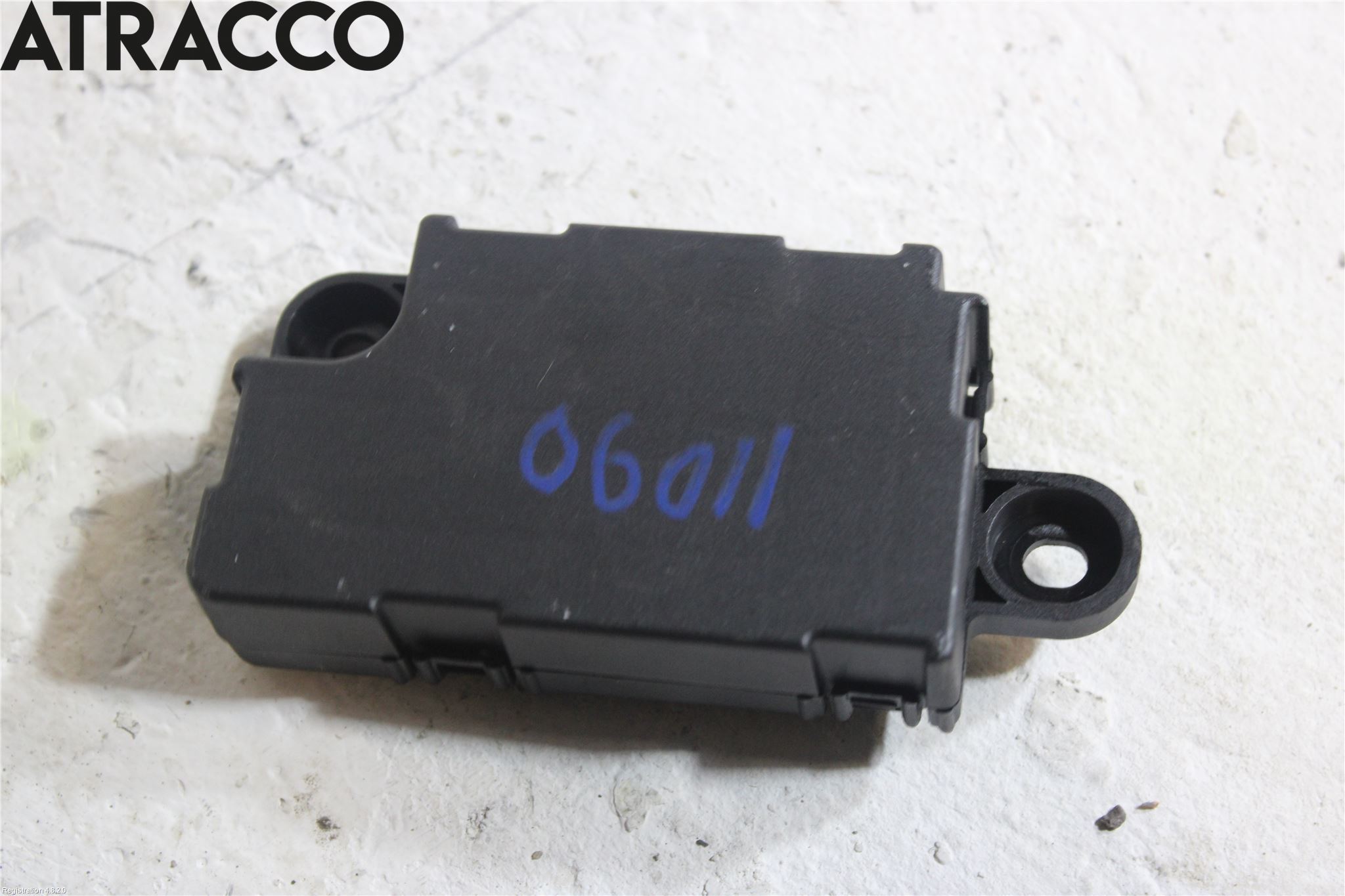 Tesla MODEL 3 17- Antenn El